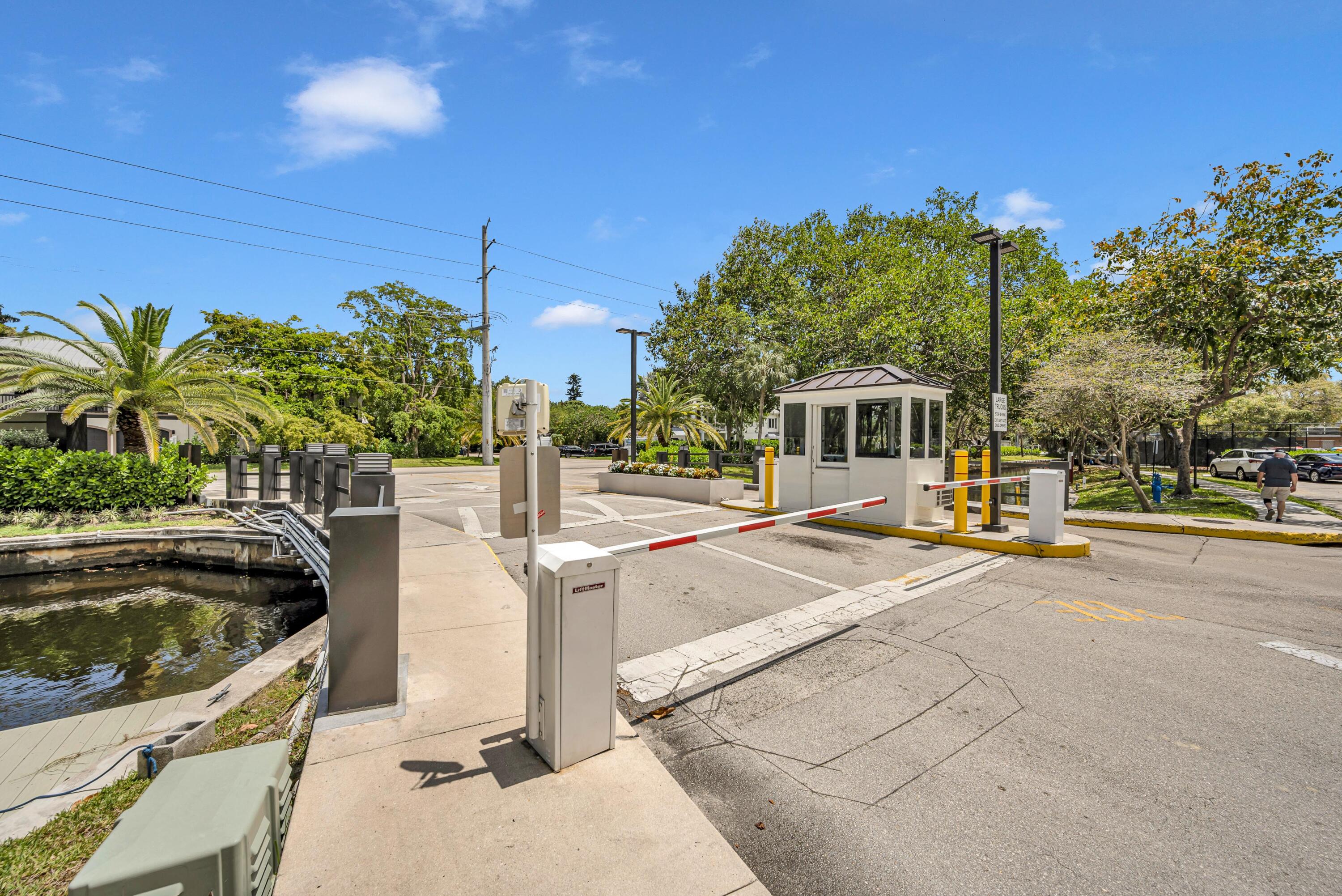 1000 River Reach Drive 505