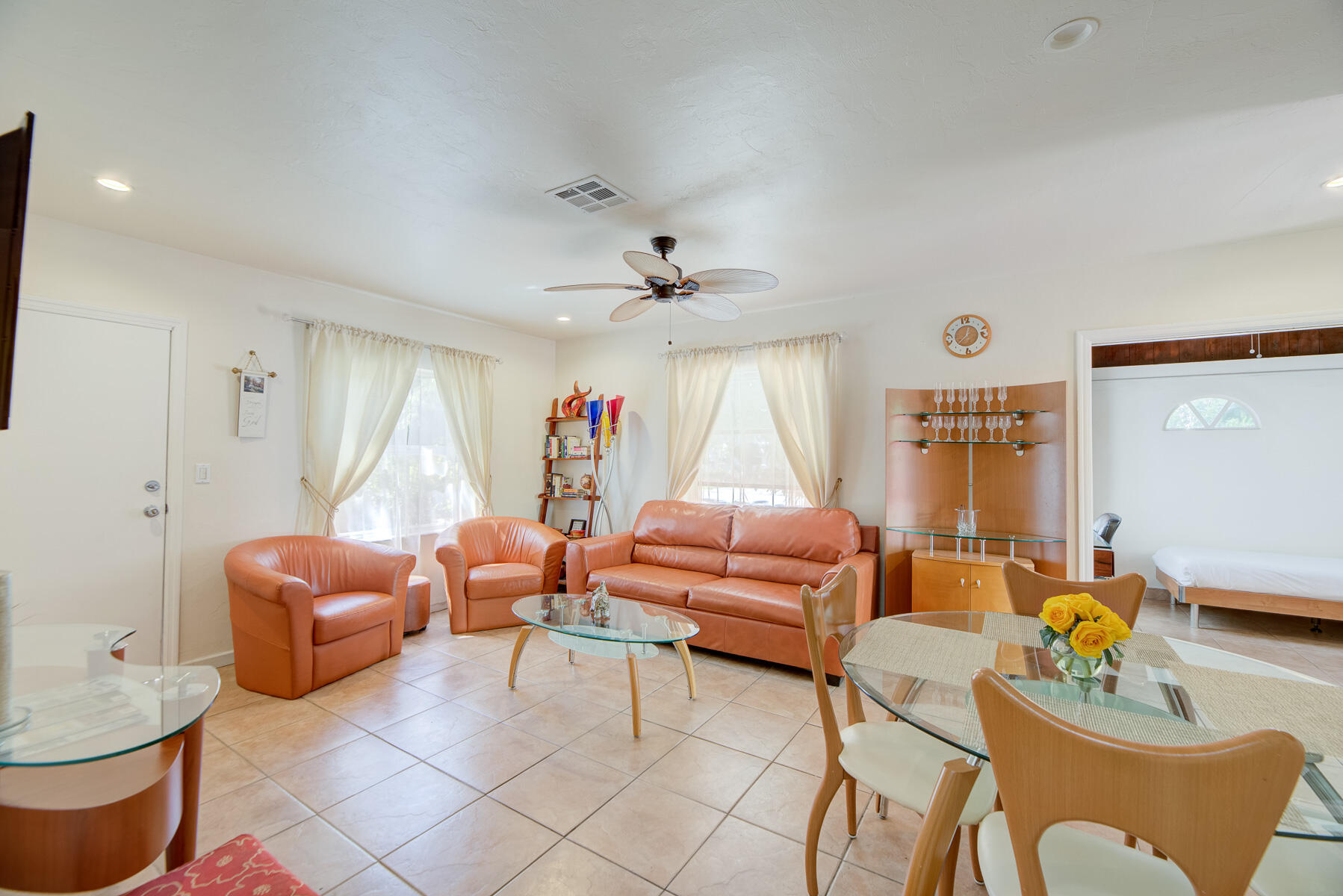 1136 NE 17th Way
