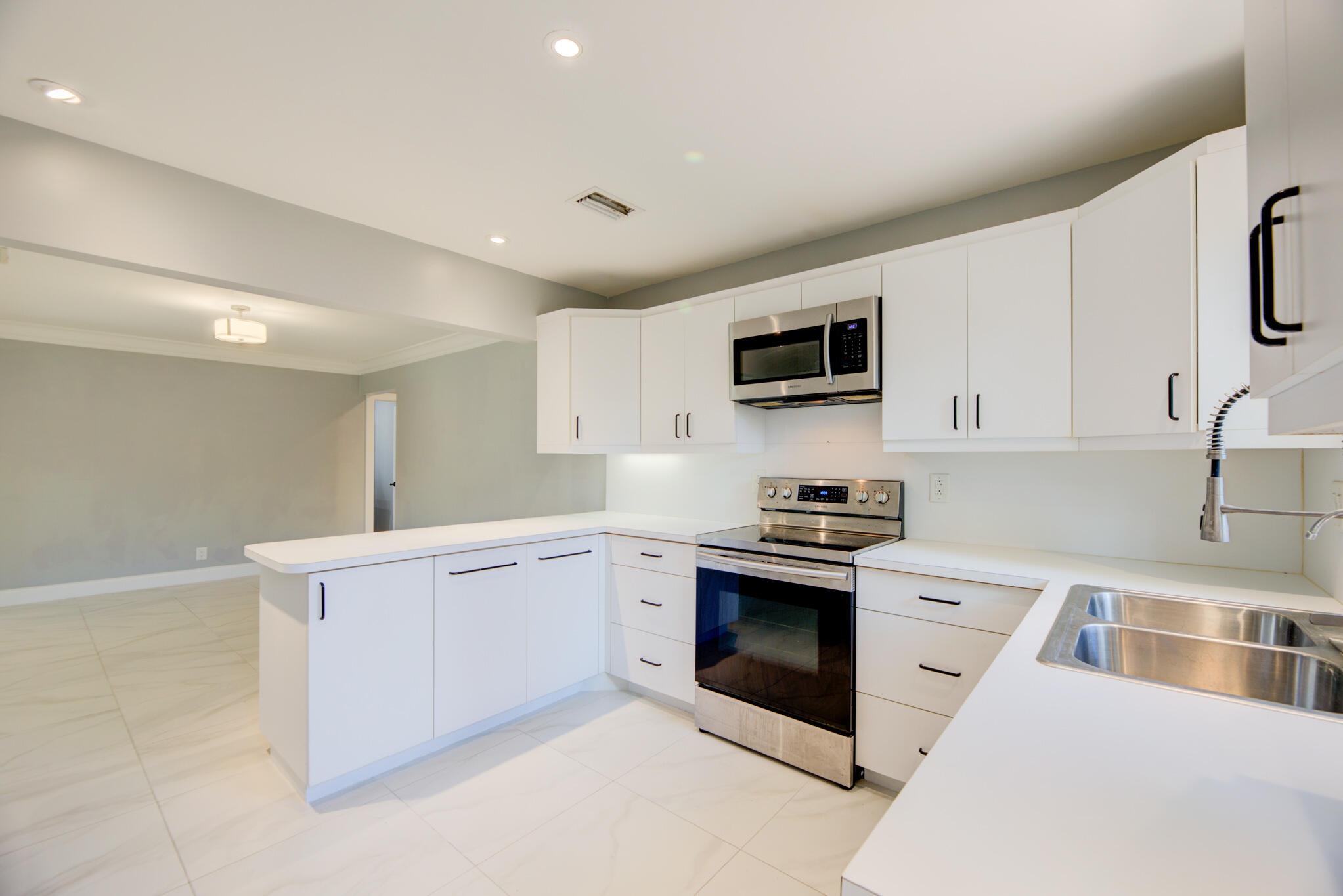 2603 NE 35th Street
