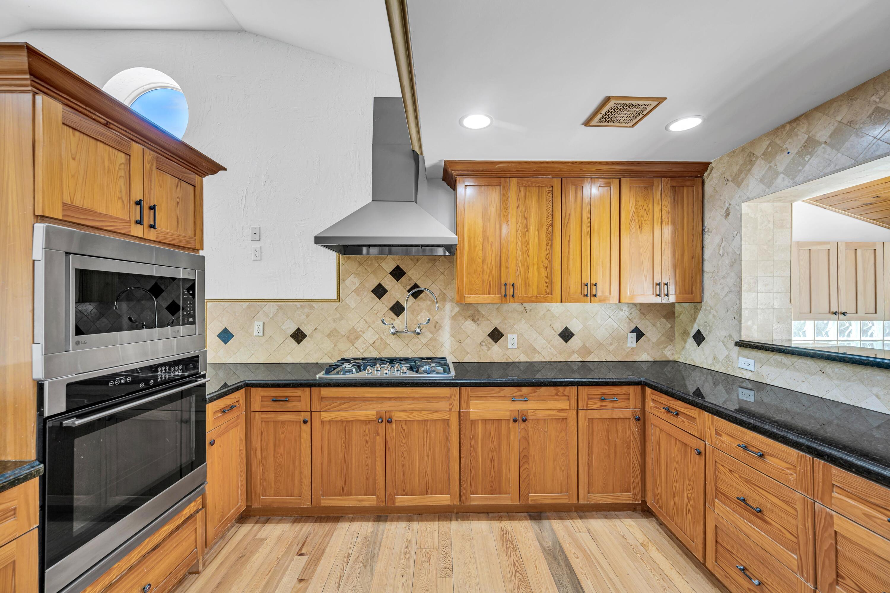 1413 NE 4th Court