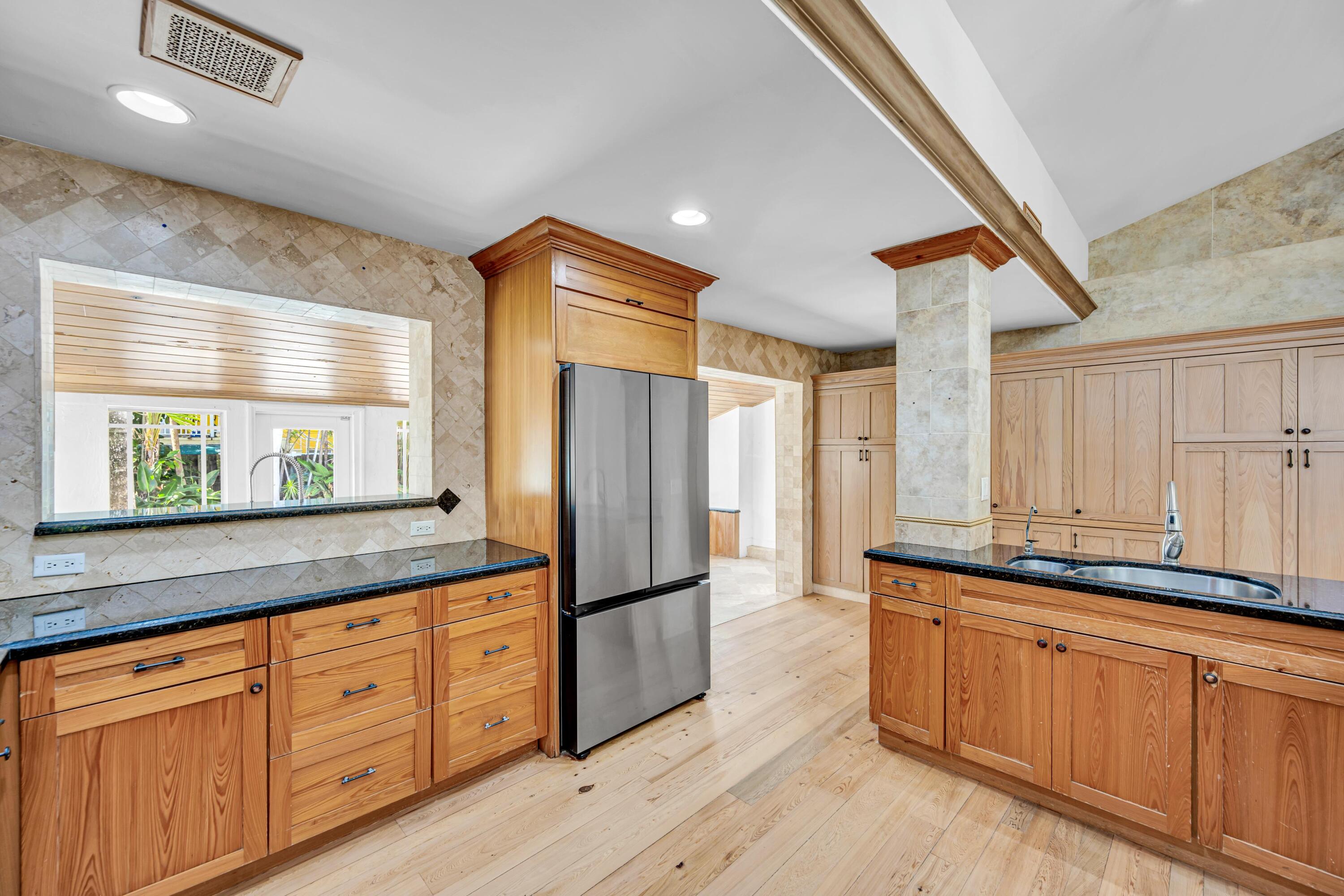 1413 NE 4th Court