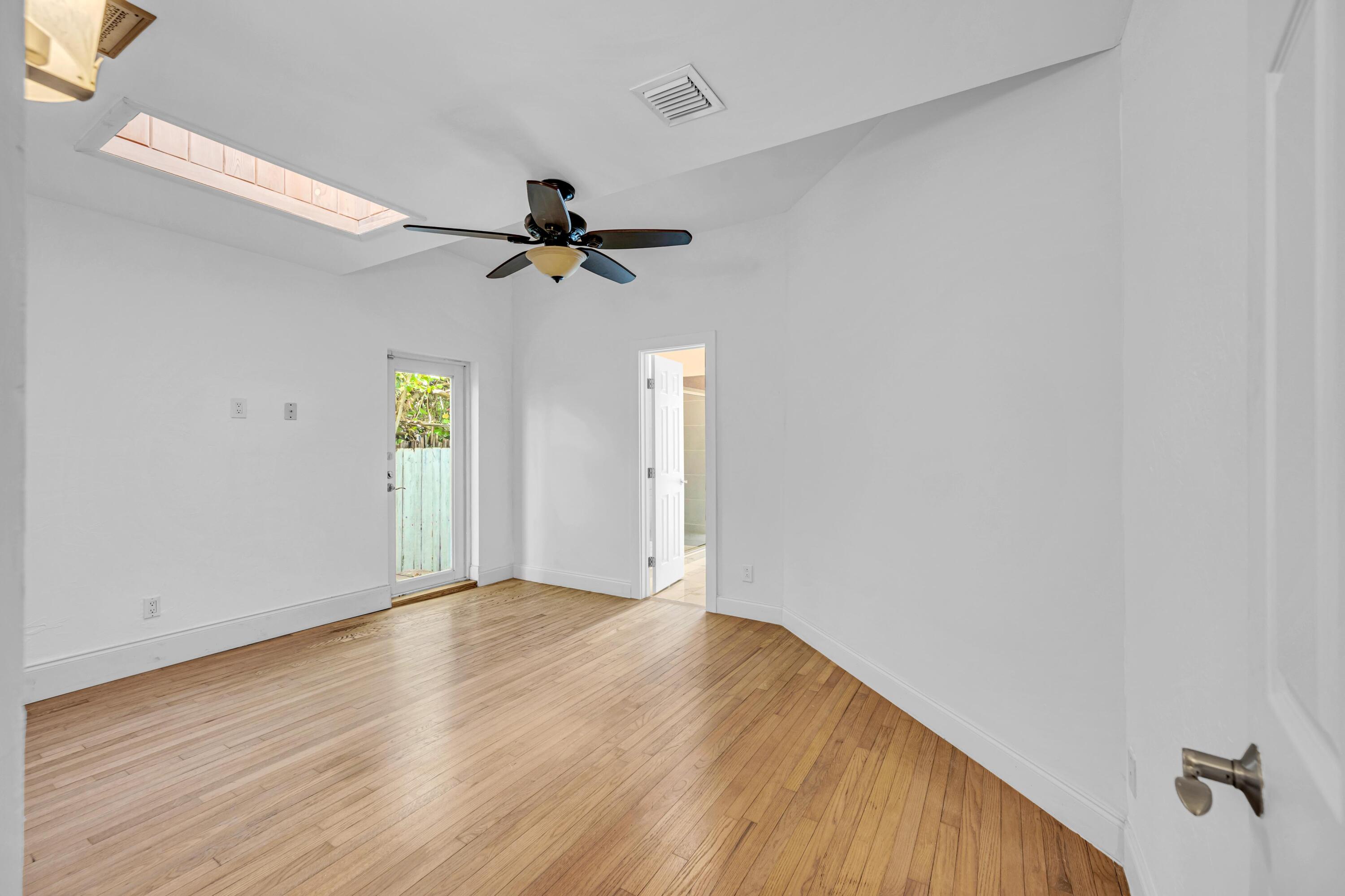 1413 NE 4th Court