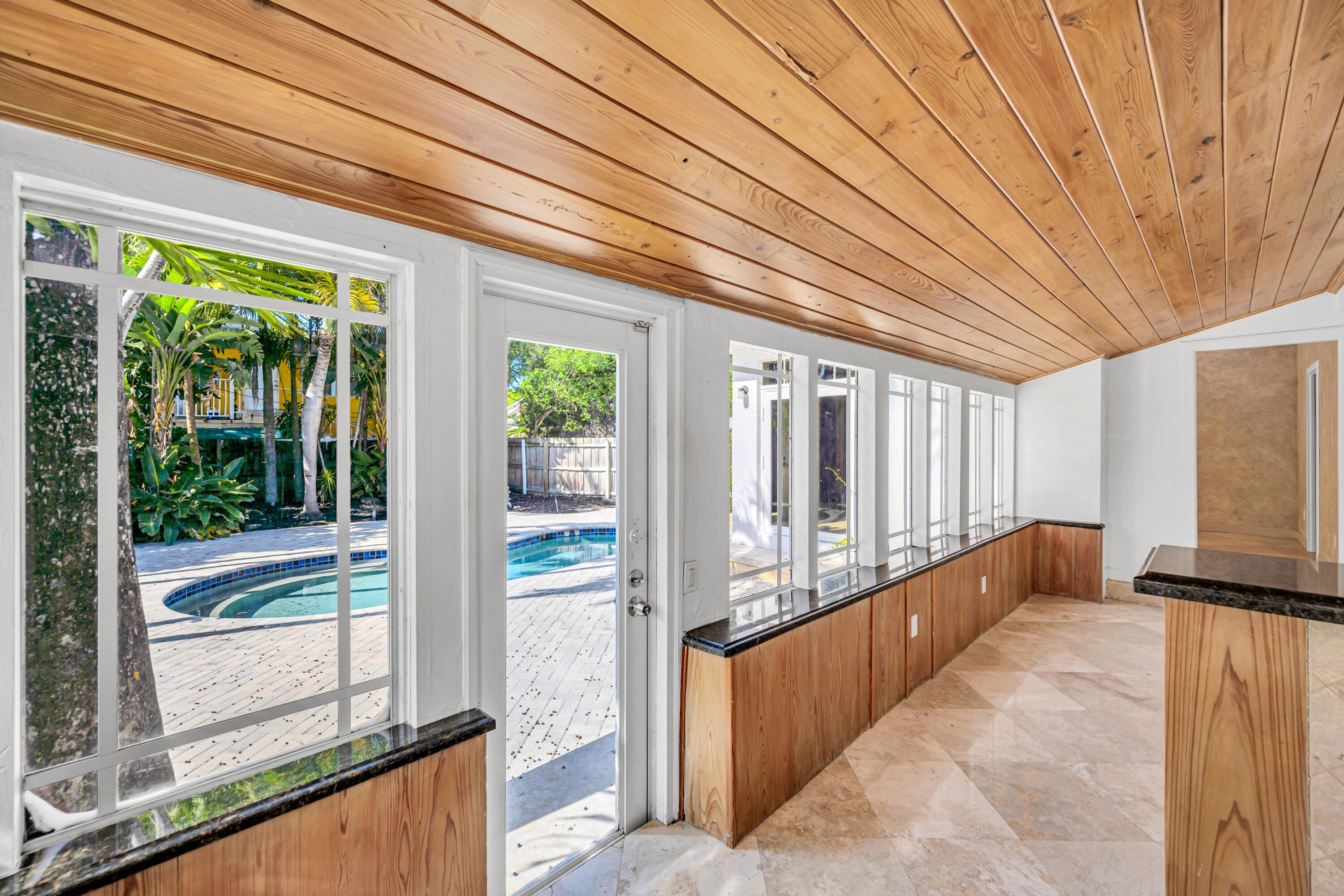 1413 NE 4th Court