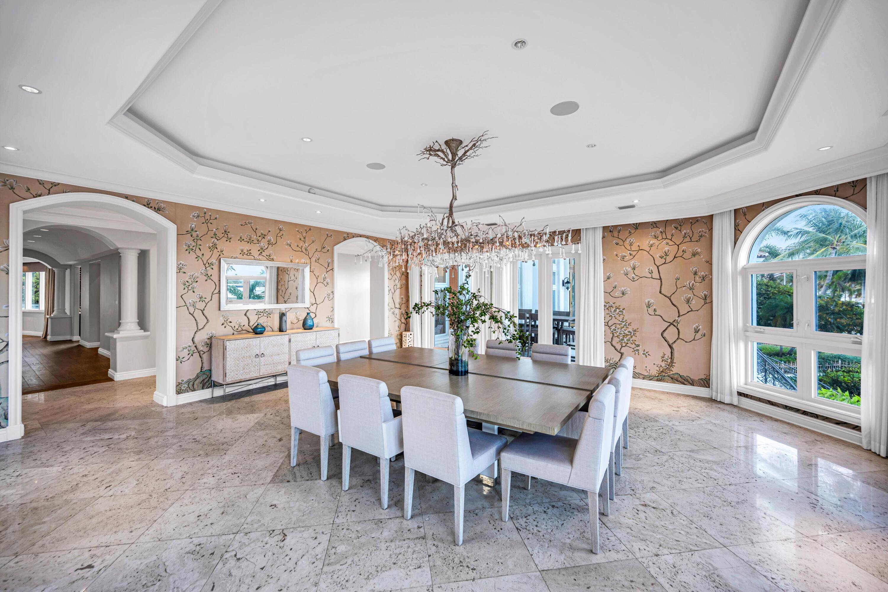 709 Idlewyld Drive