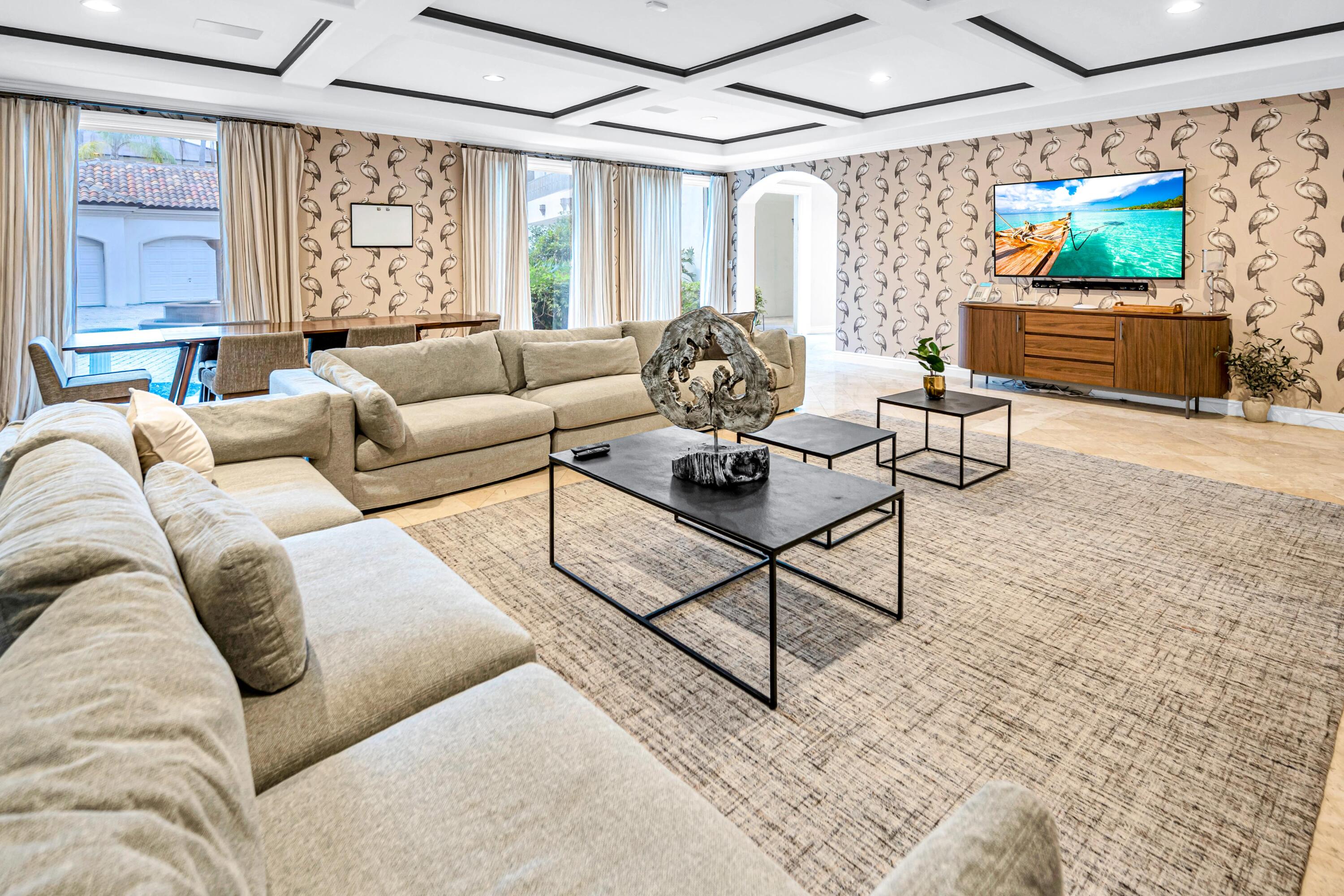 709 Idlewyld Drive