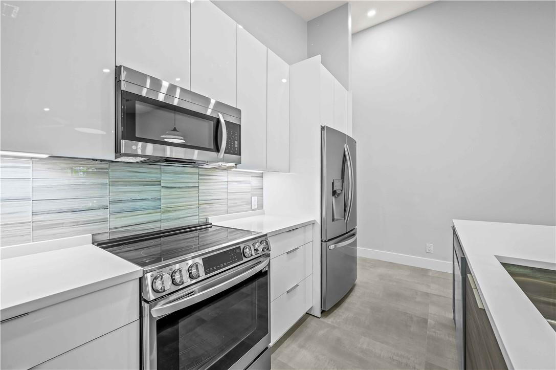 828 NE 17TH Way 1