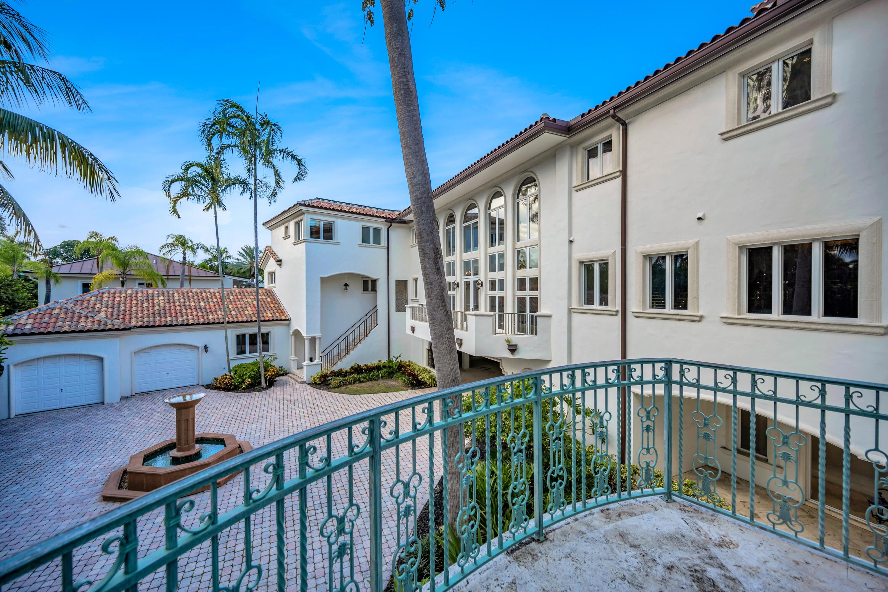 709 Idlewyld Drive