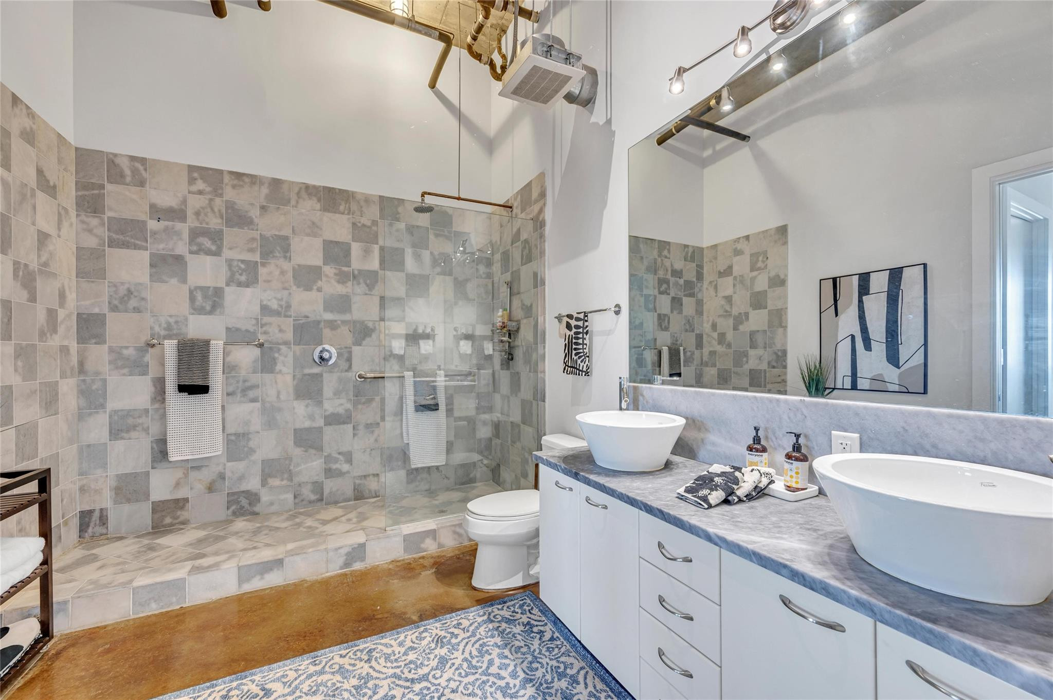 445 N ANDREWS Avenue 304
