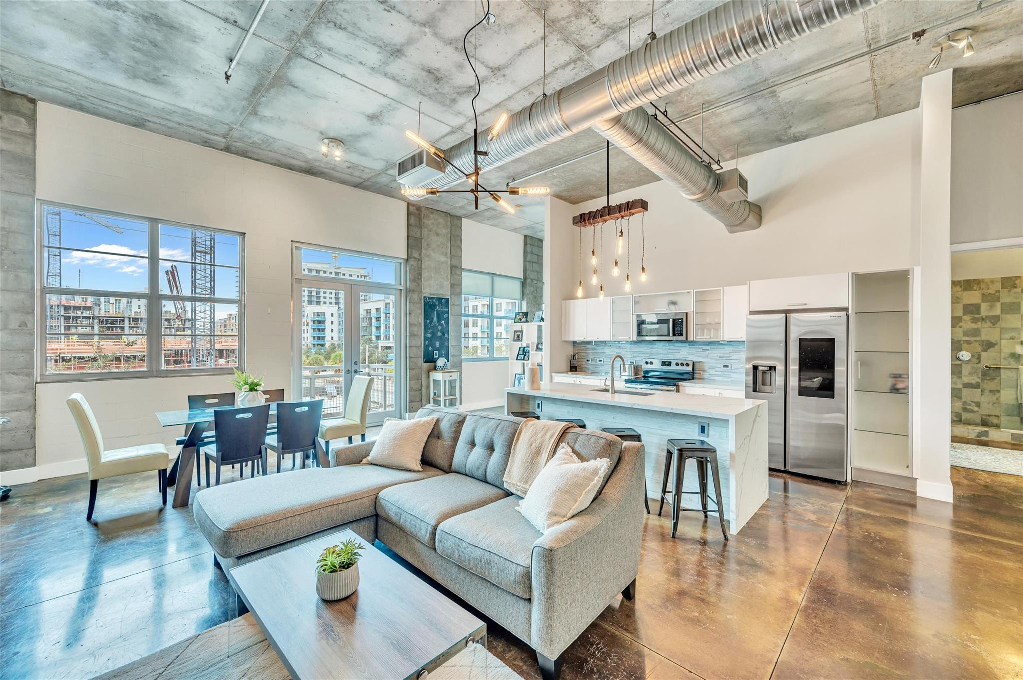 445 N ANDREWS Avenue 304