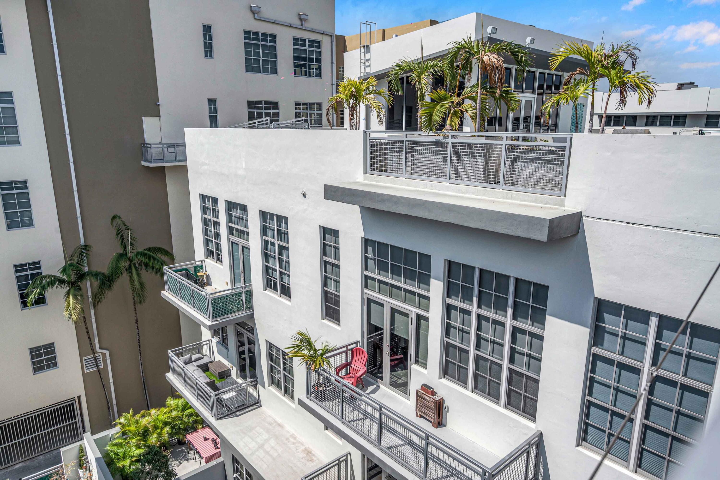 445 N ANDREWS Avenue 304