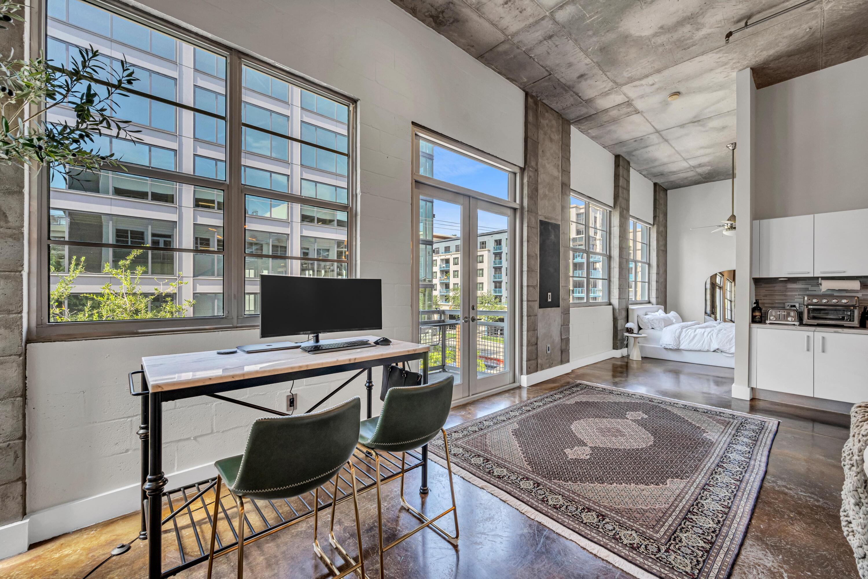 445 N ANDREWS Avenue 304