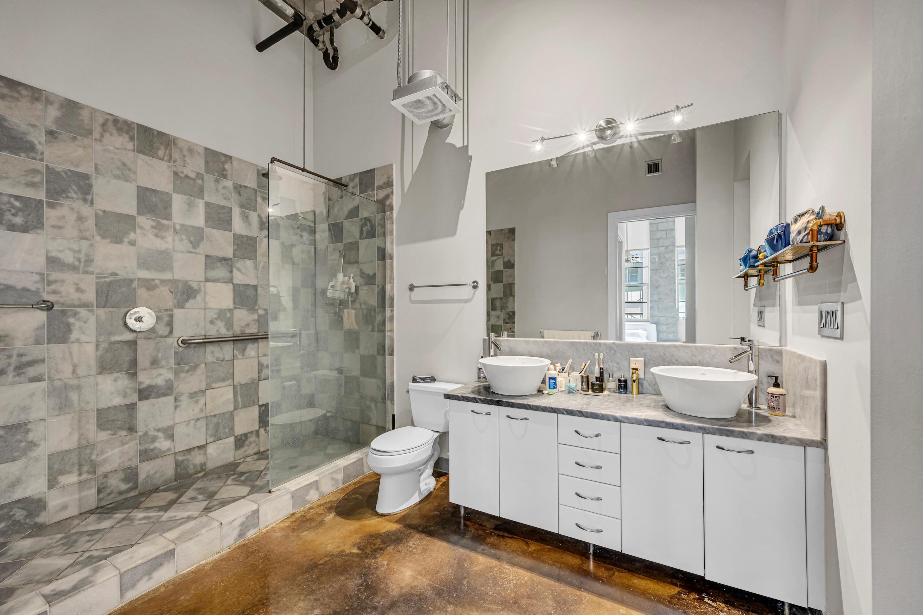 445 N ANDREWS Avenue 304