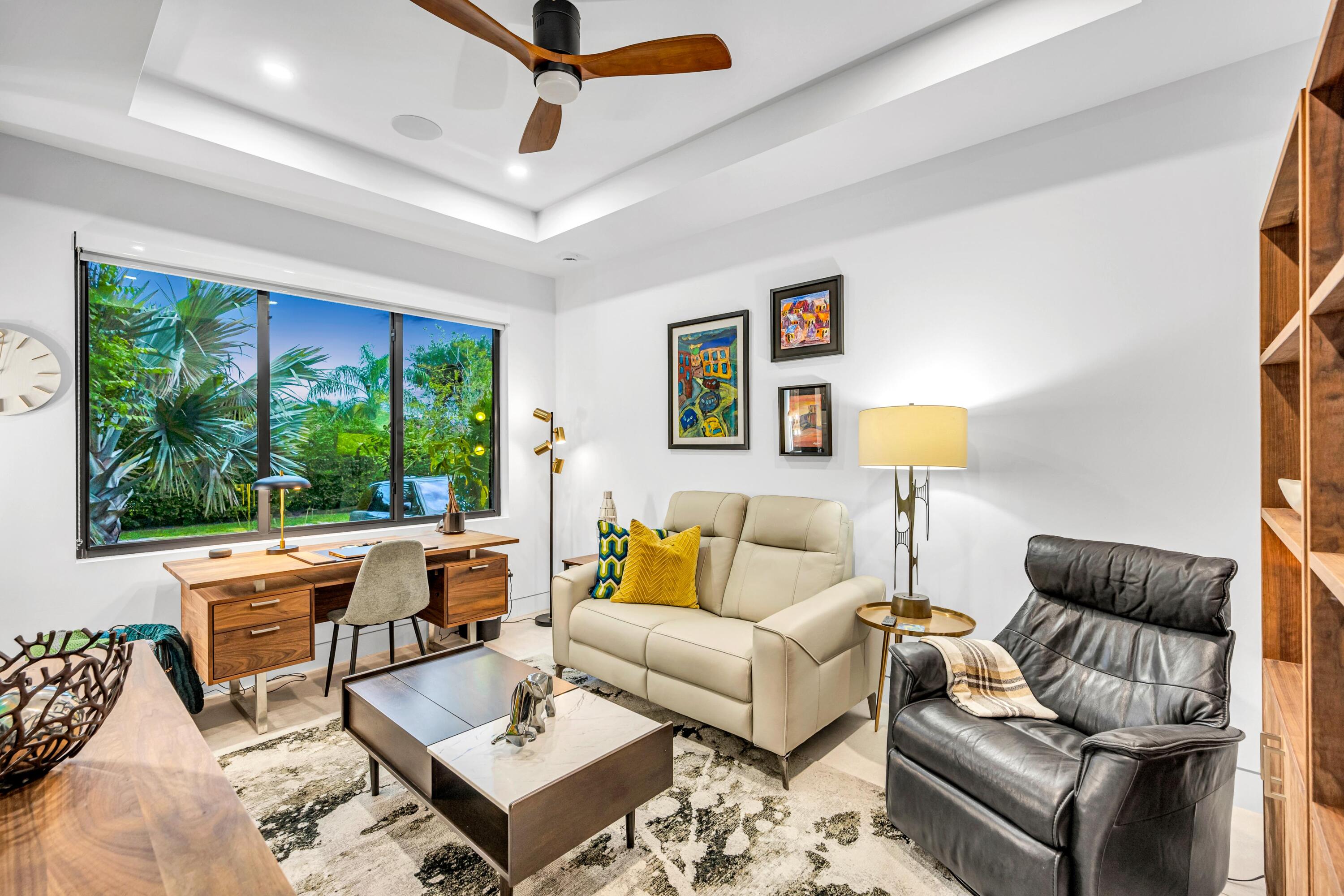 215 NE 28TH Court