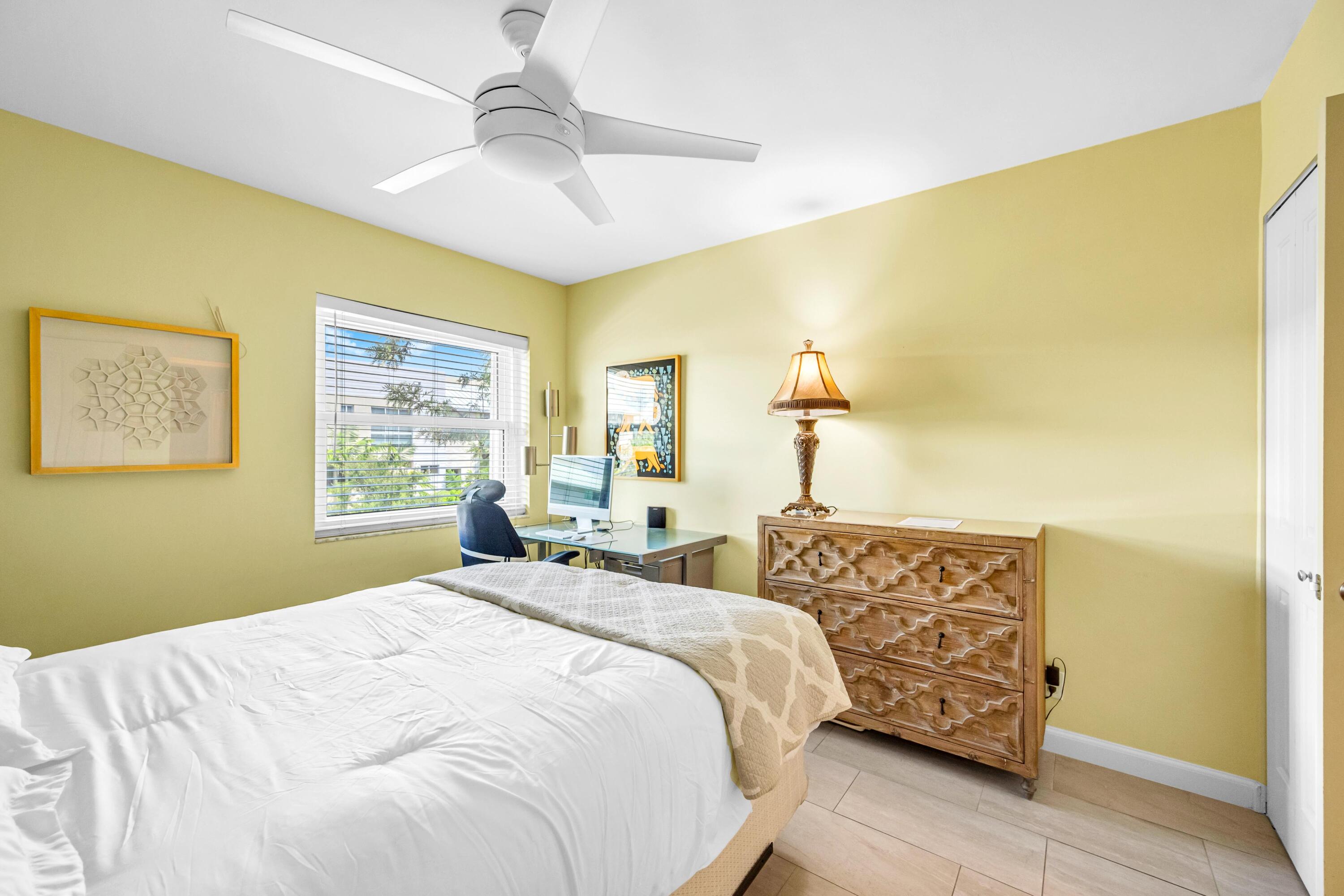 615 NE 12TH Avenue 301