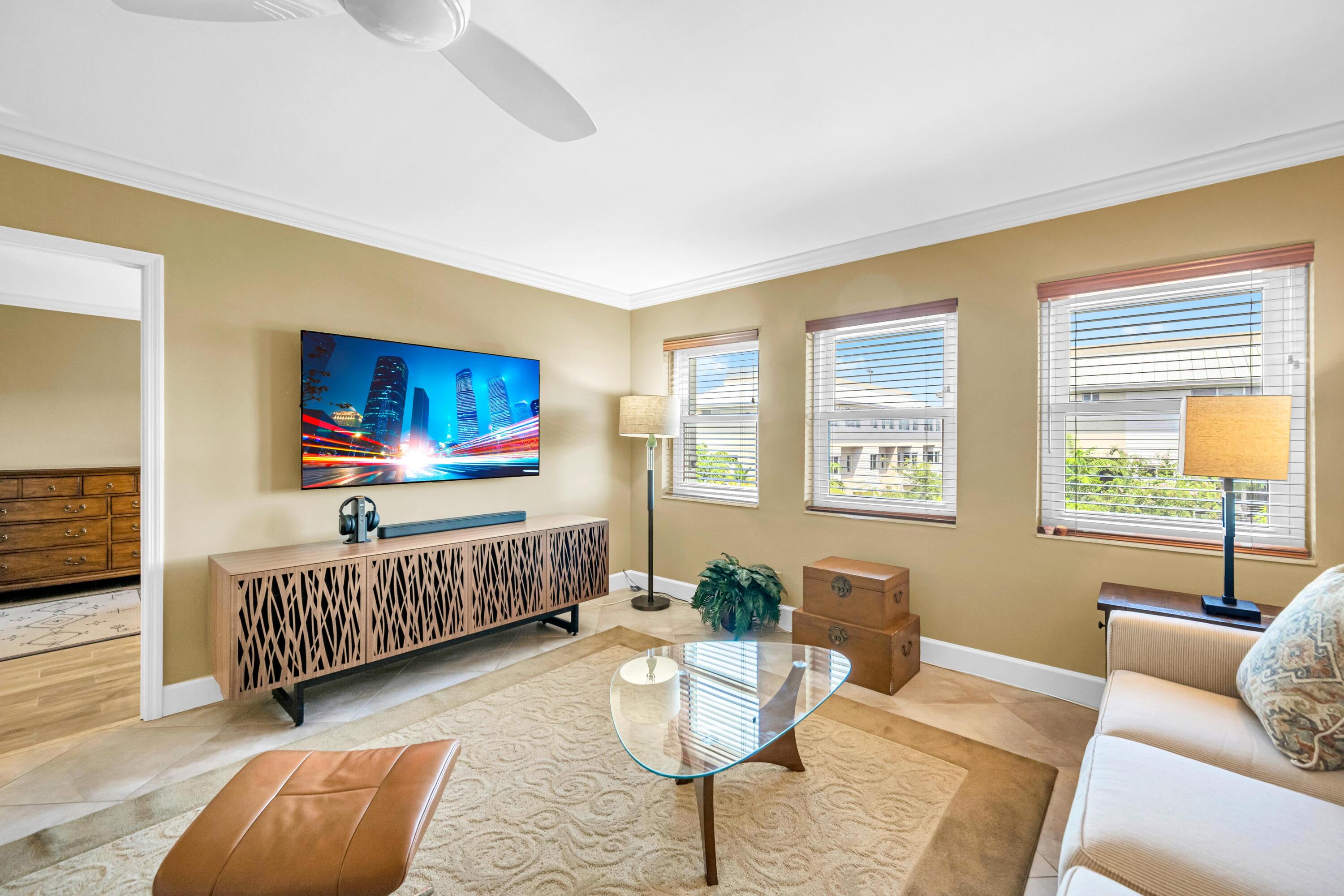 615 NE 12TH Avenue 301