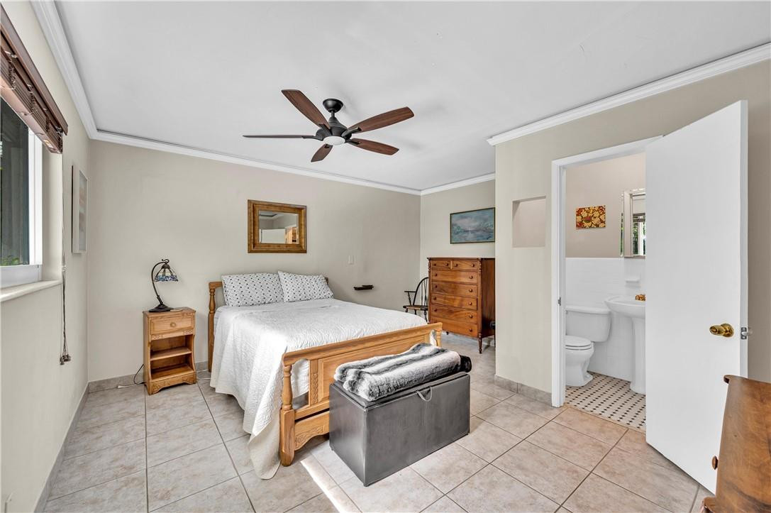 836 NE 17th Way