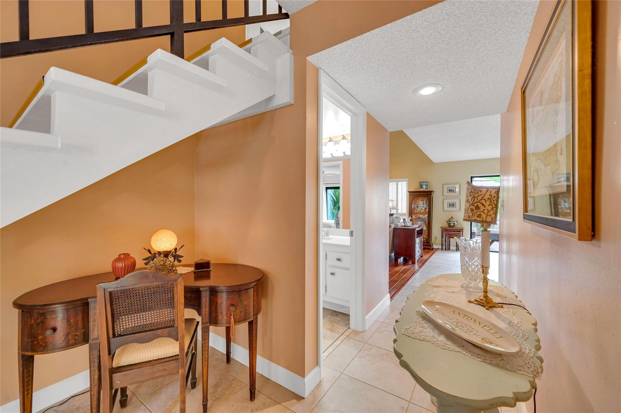 105 Bonnie Brae Way Unit: 105