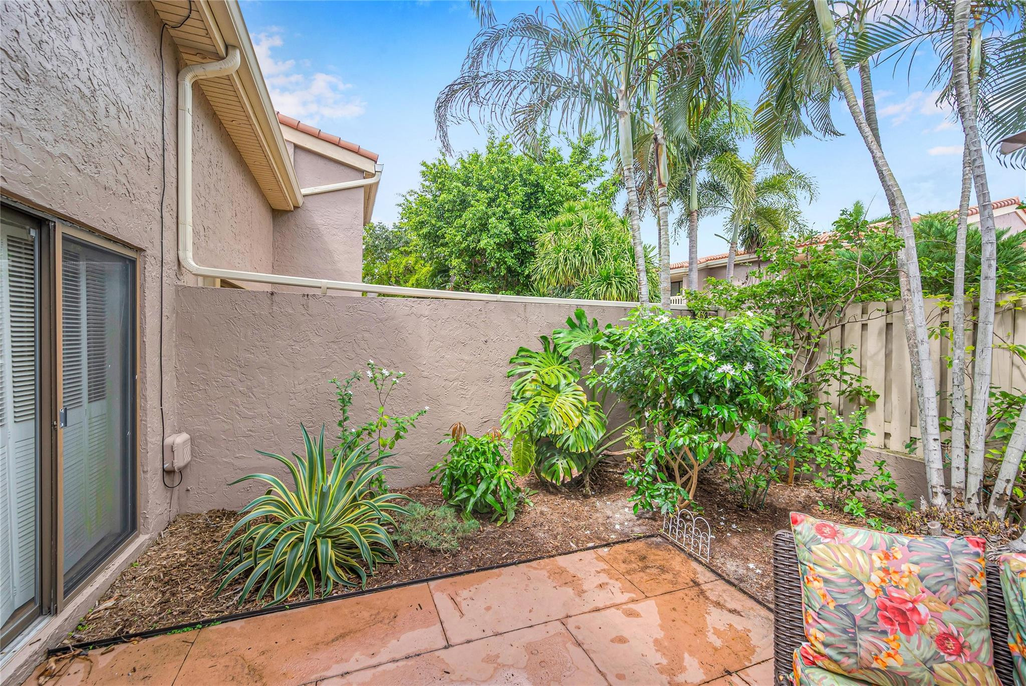 105 Bonnie Brae Way Unit: 105