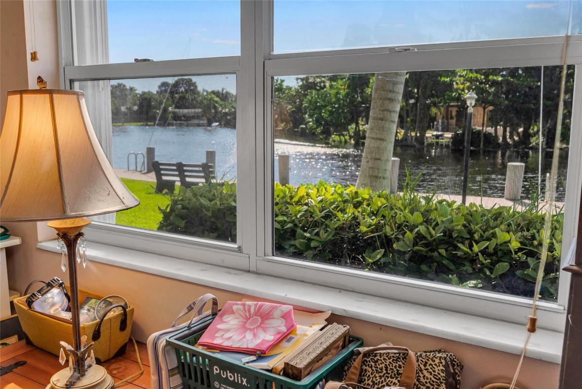 3010 NE 16th Ave Unit: 105