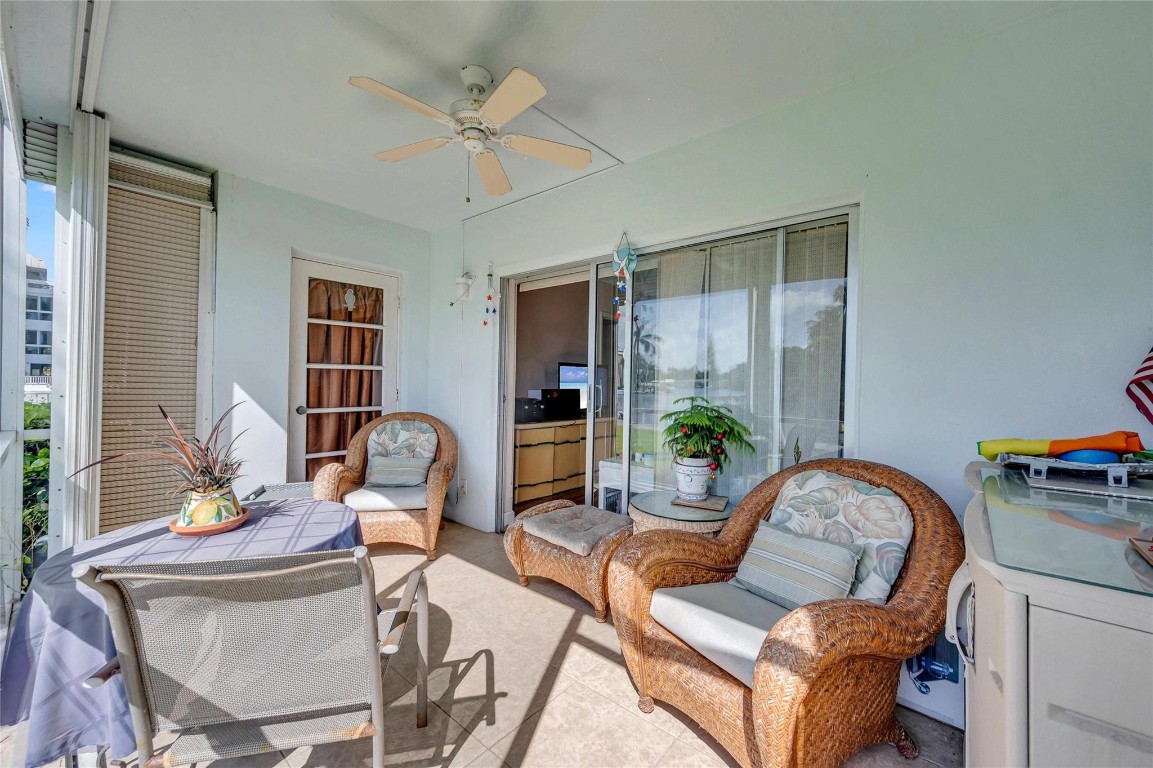 3010 NE 16th Ave Unit: 105