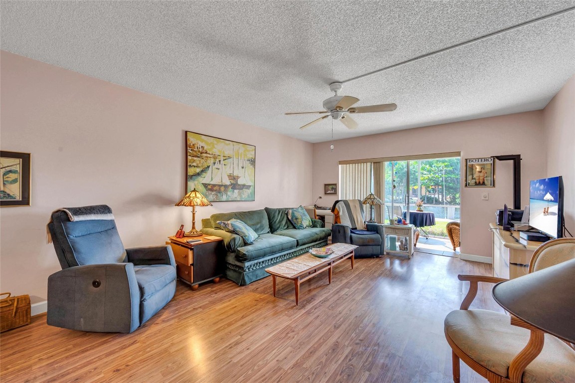 3010 NE 16th Ave Unit: 105