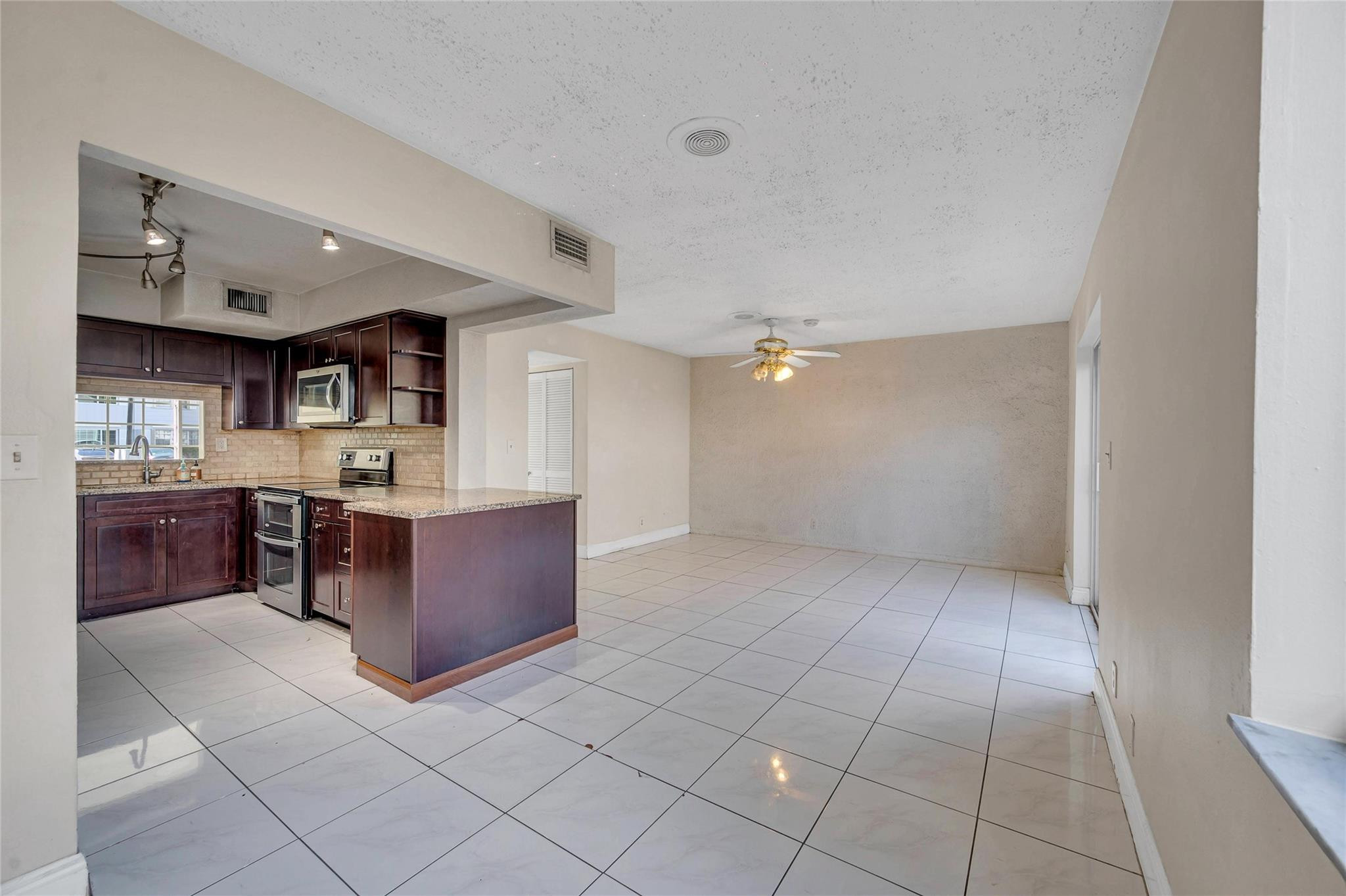 1778 SW 81st Ln Unit: none