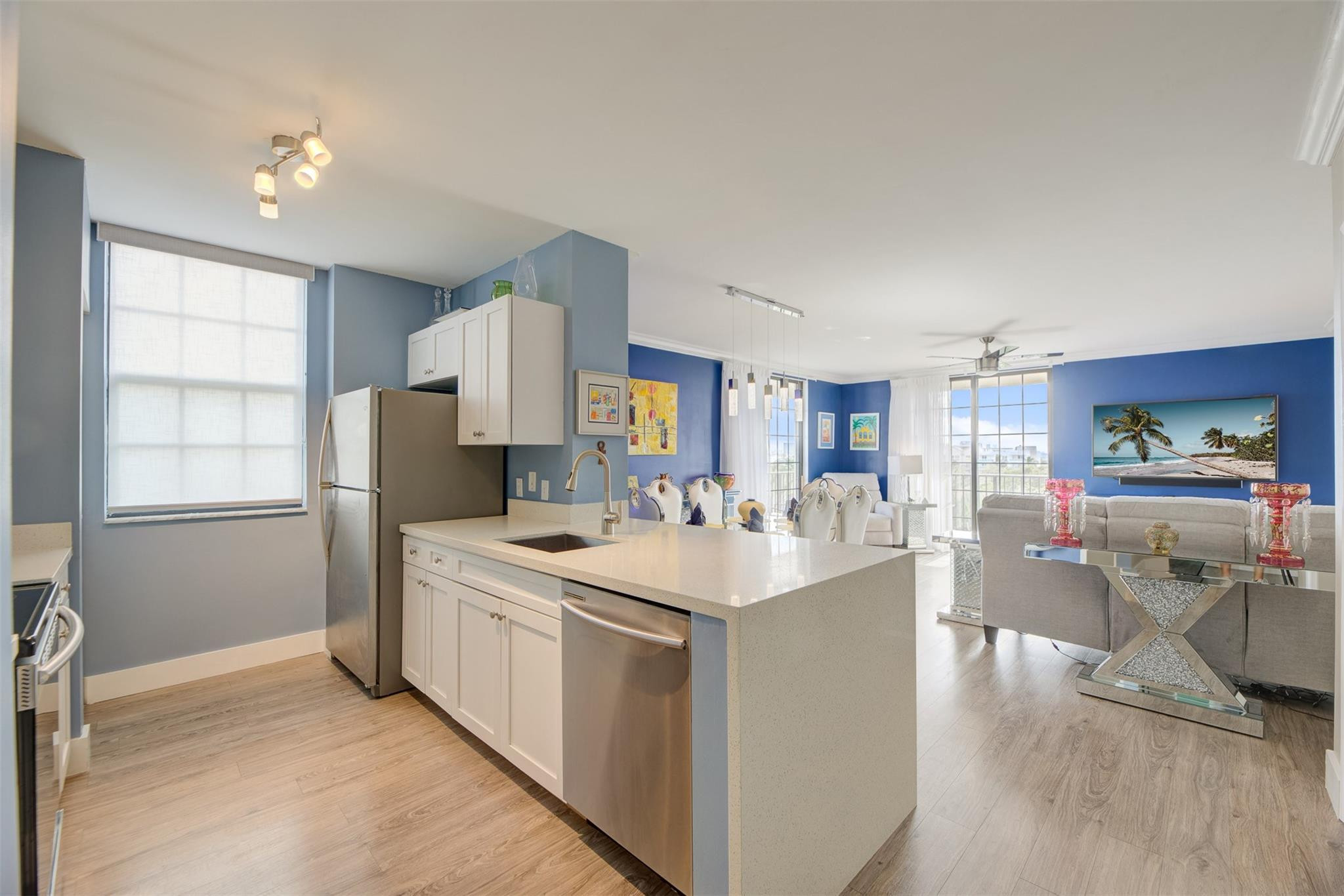 1919 Van Buren St Unit: 617A