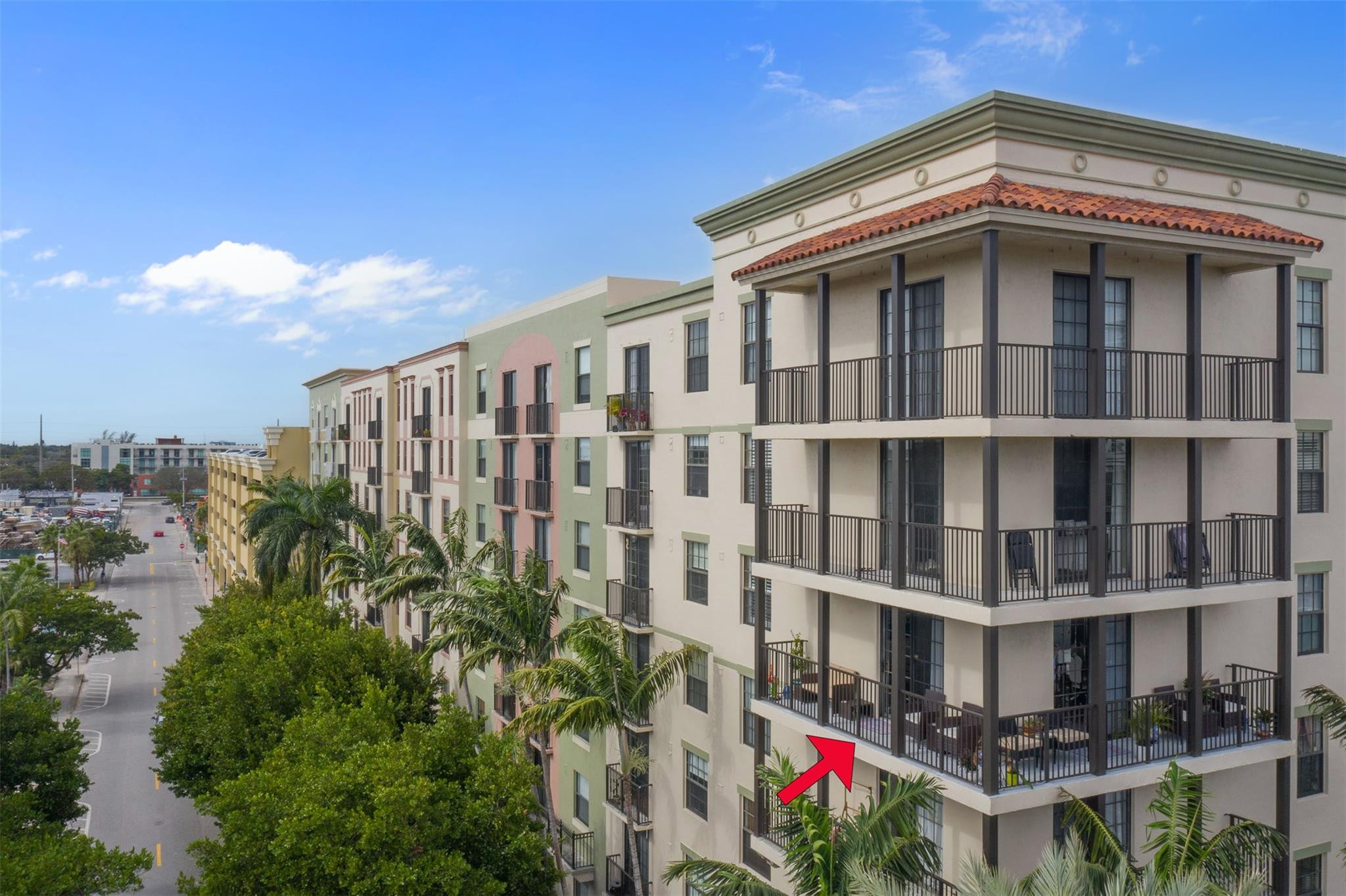 1919 Van Buren St Unit: 617A