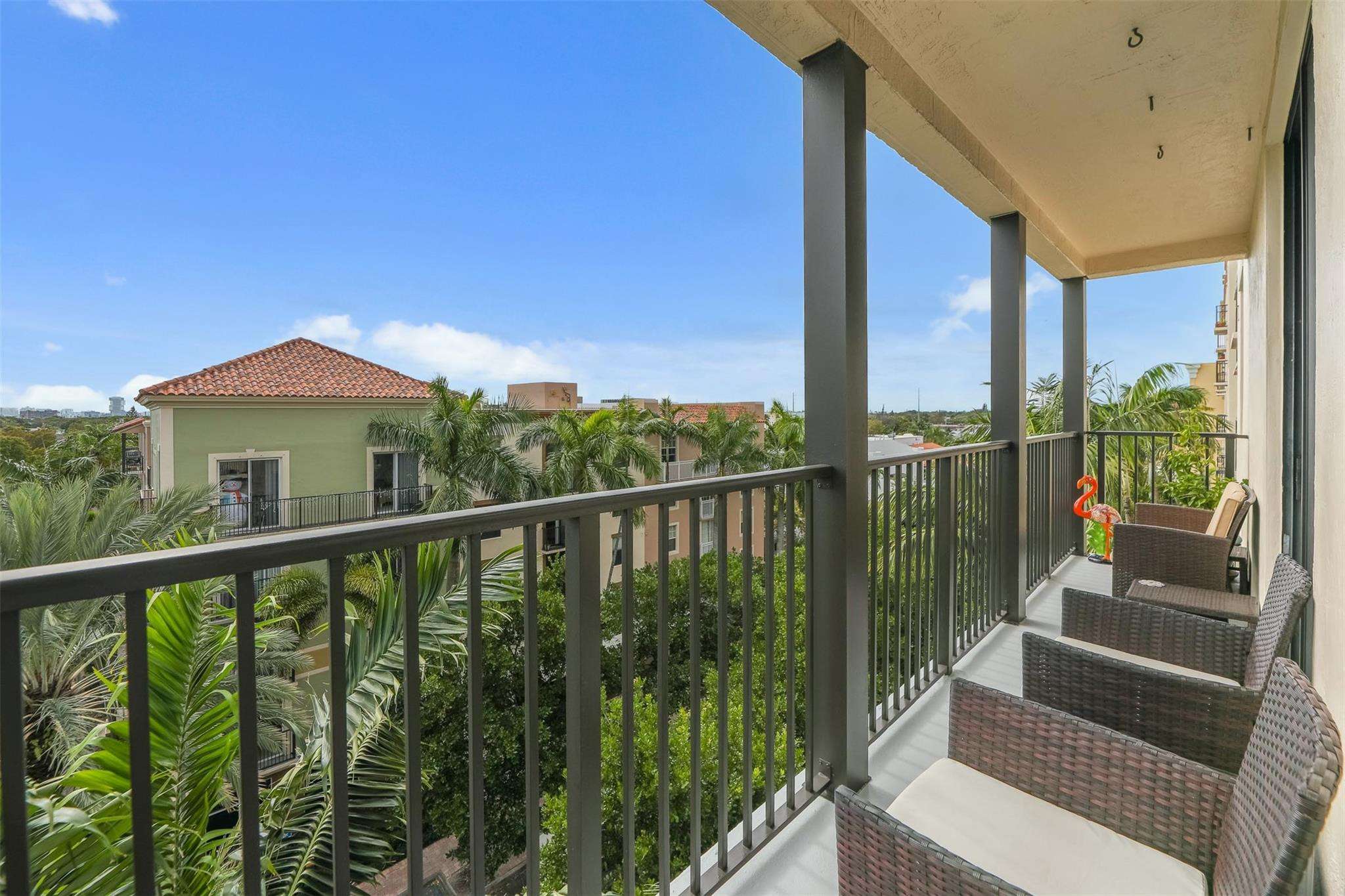 1919 Van Buren St Unit: 617A