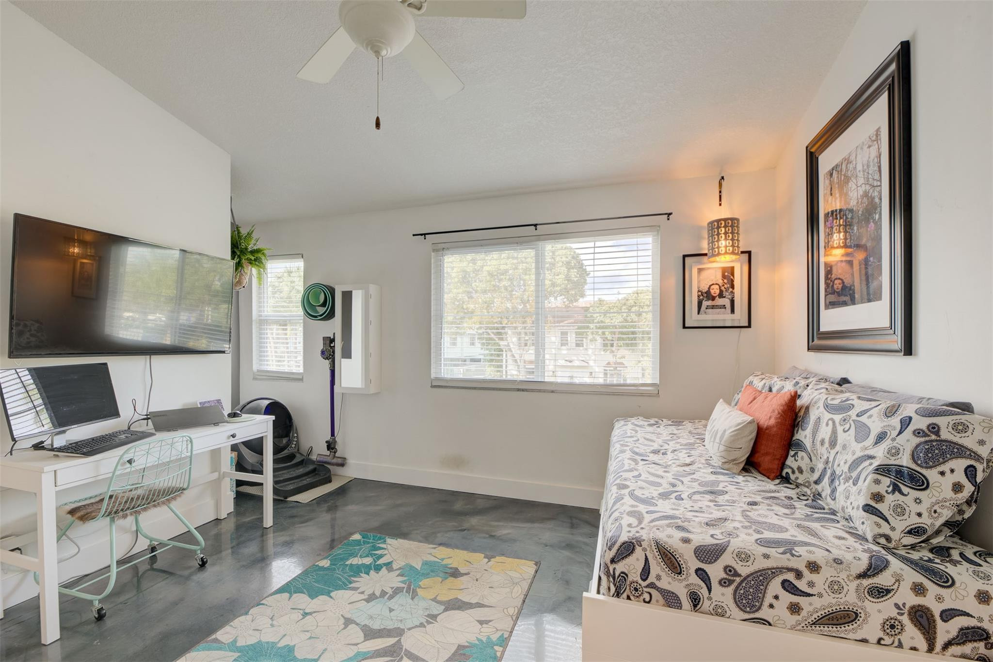 1805 NE 15th Ave Unit: 1805