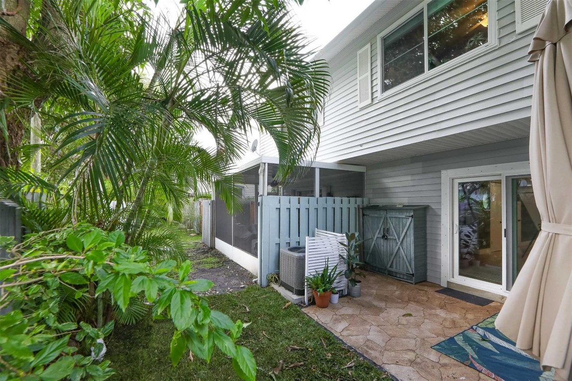 1805 NE 15th Ave Unit: 1805