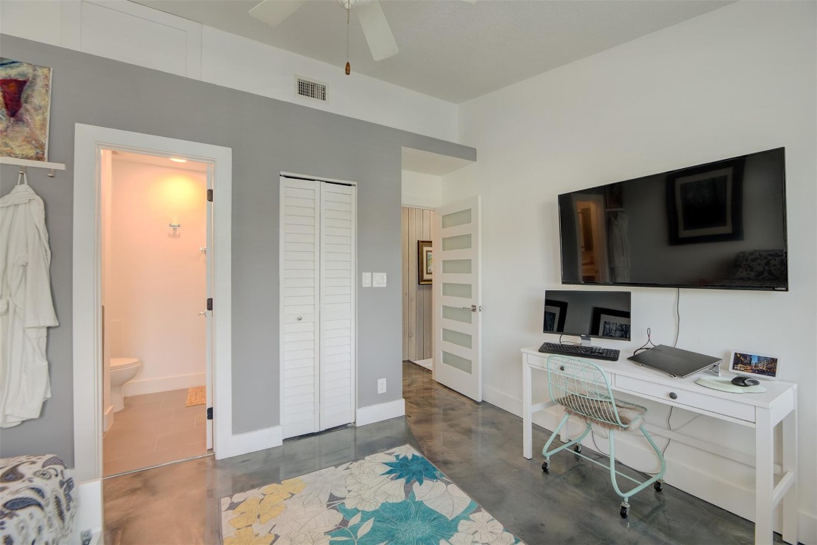 1805 NE 15th Ave Unit: 1805