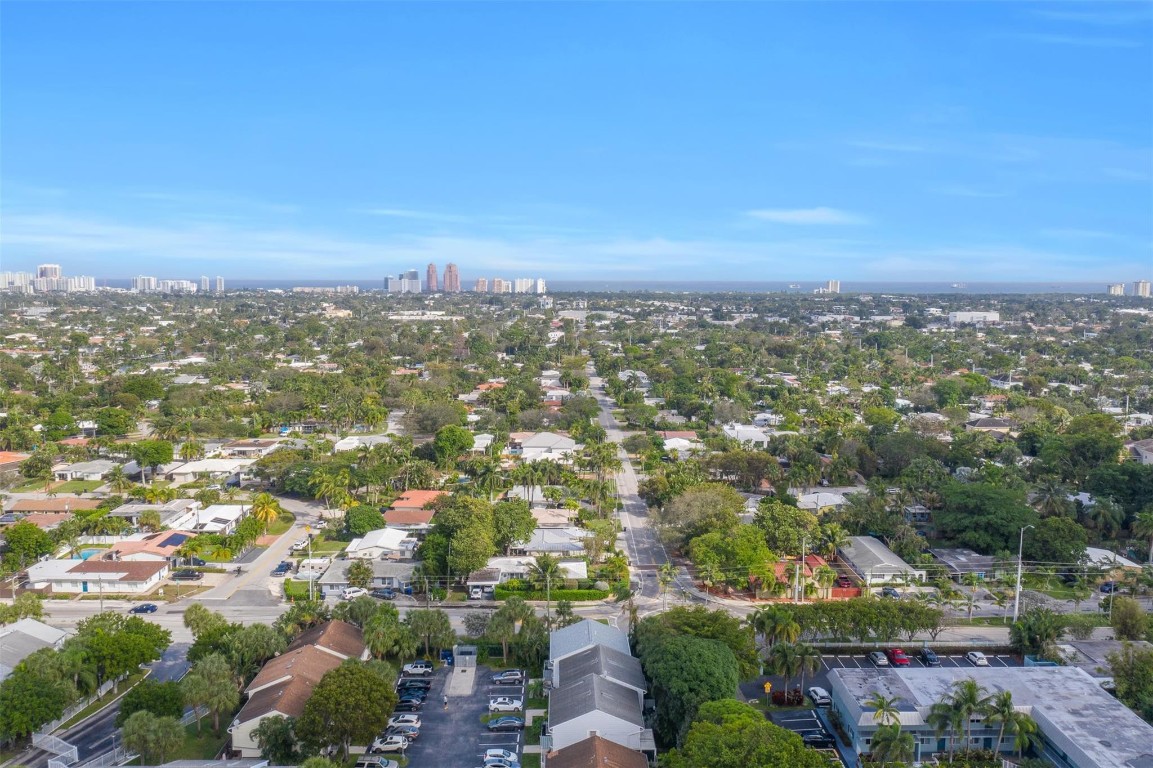 1805 NE 15th Ave Unit: 1805