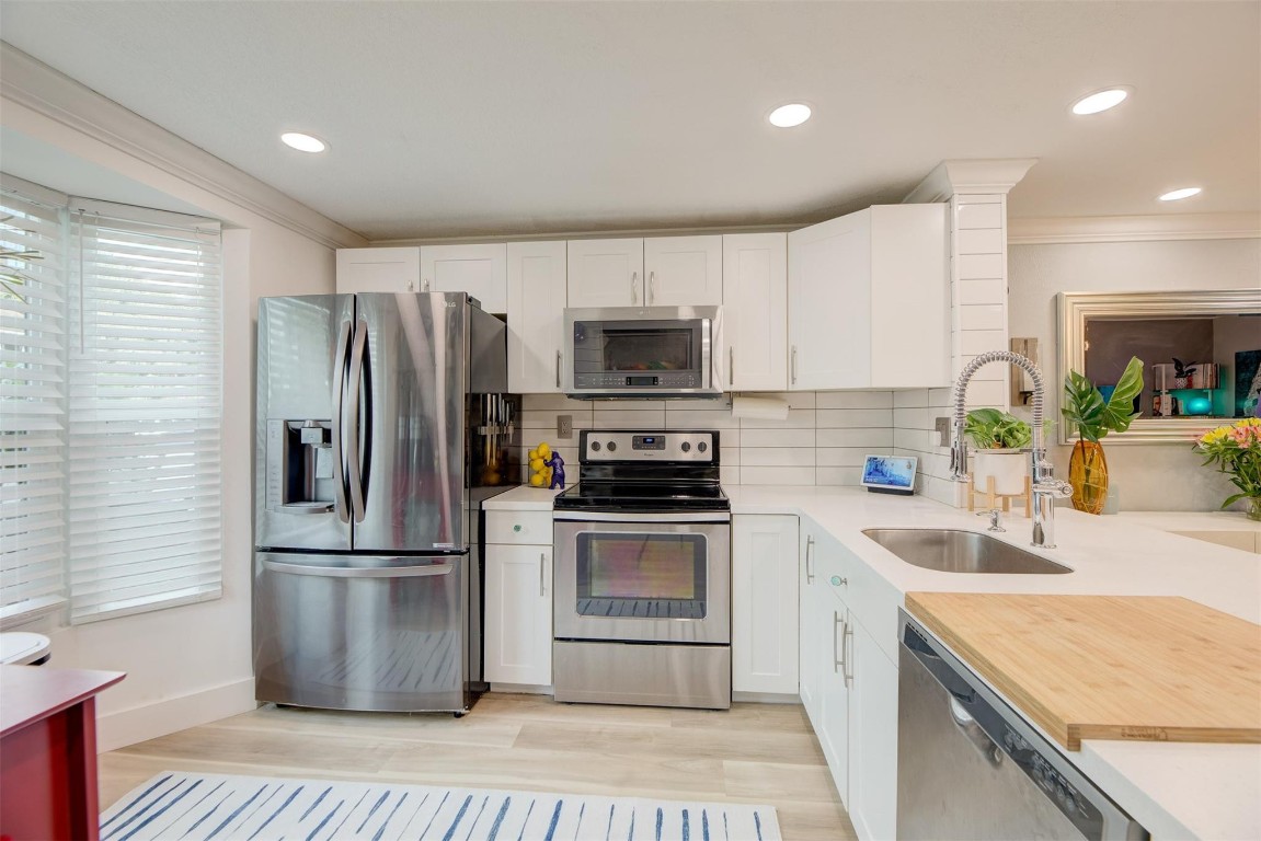 1805 NE 15th Ave Unit: 1805