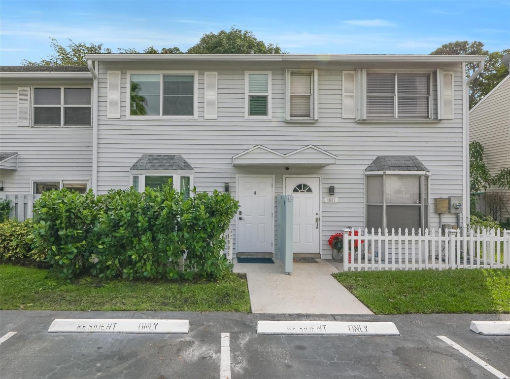 1805 NE 15th Ave Unit: 1805