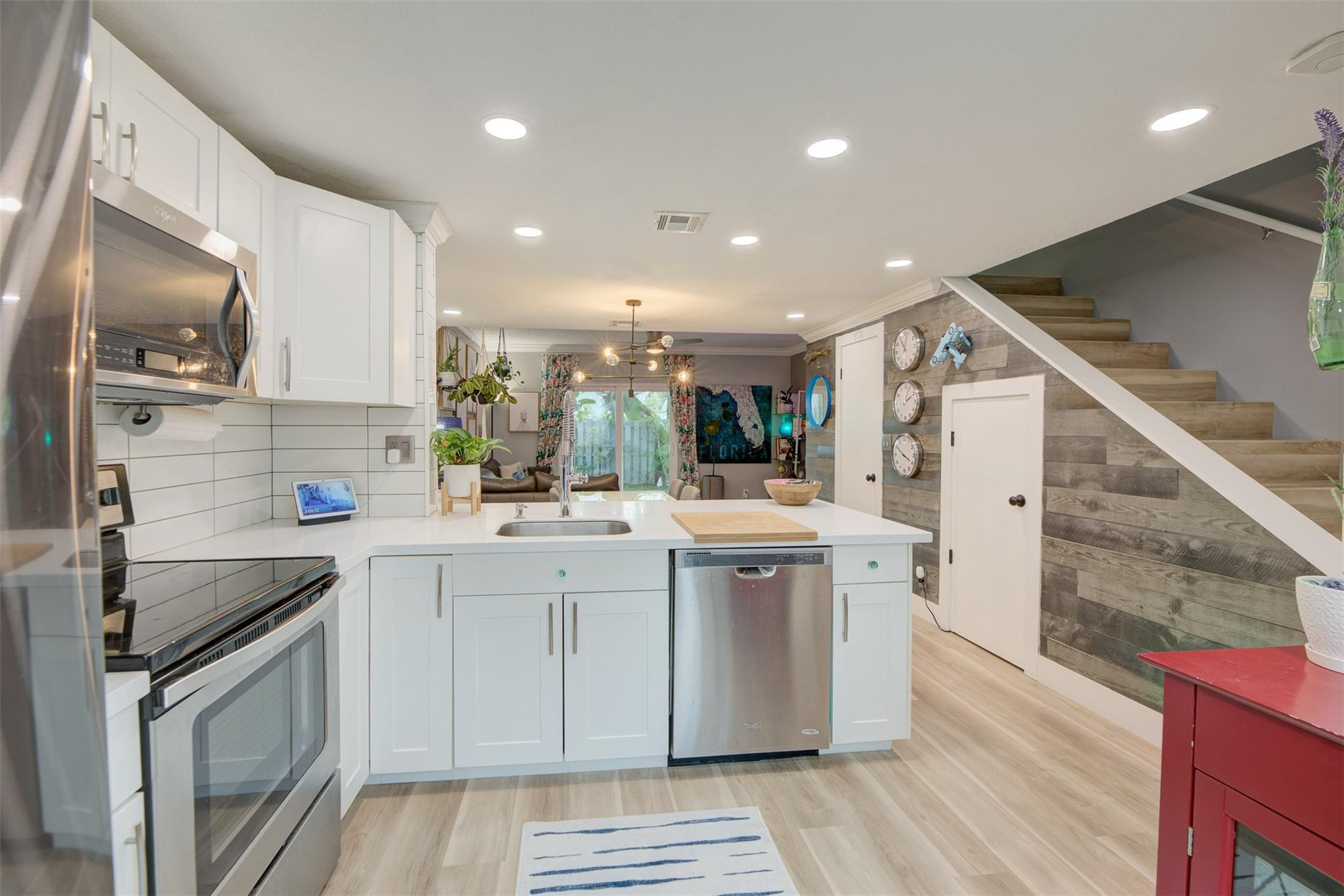 1805 NE 15th Ave Unit: 1805