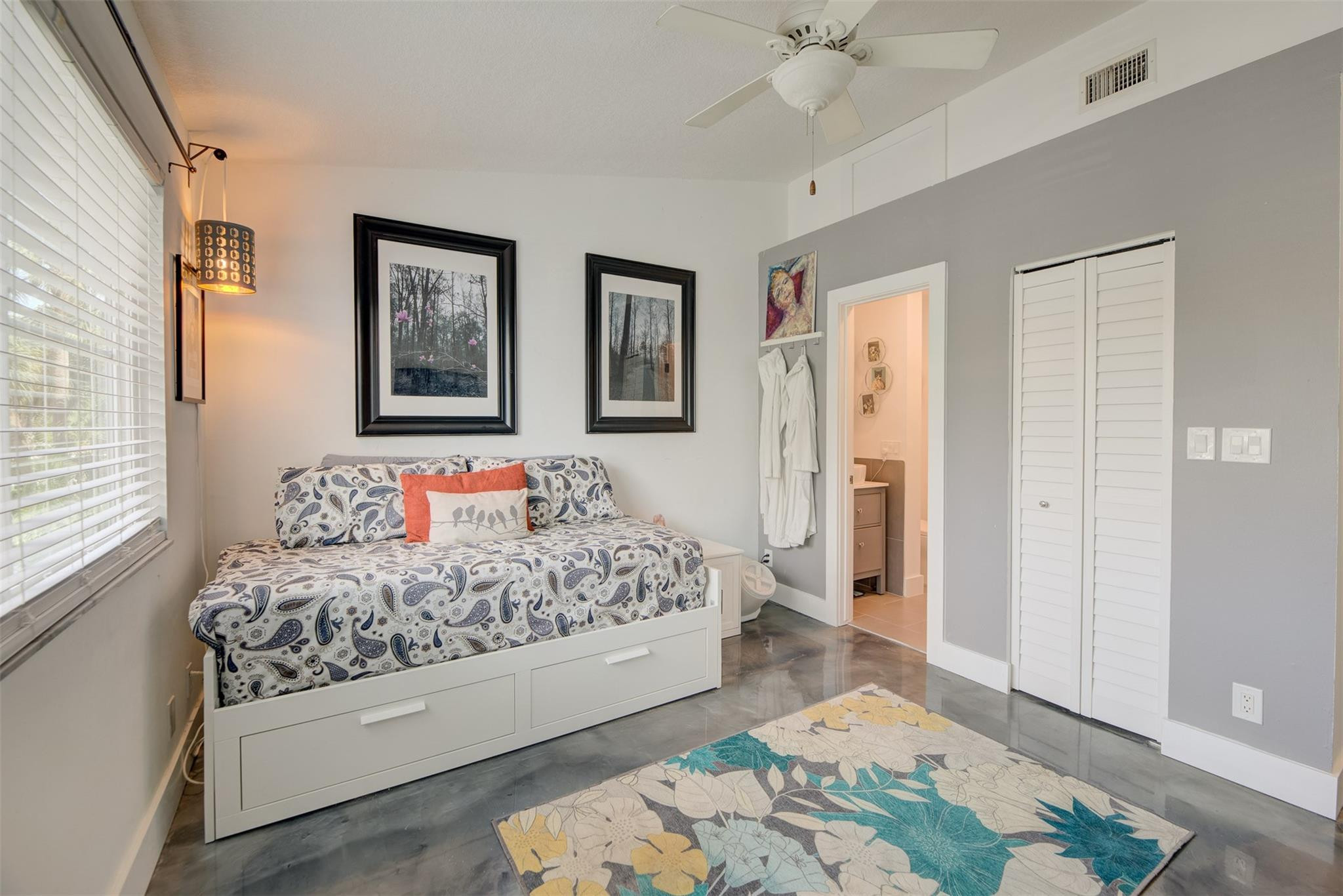 1805 NE 15th Ave Unit: 1805