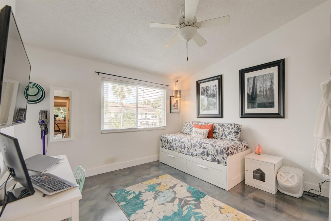 1805 NE 15th Ave Unit: 1805