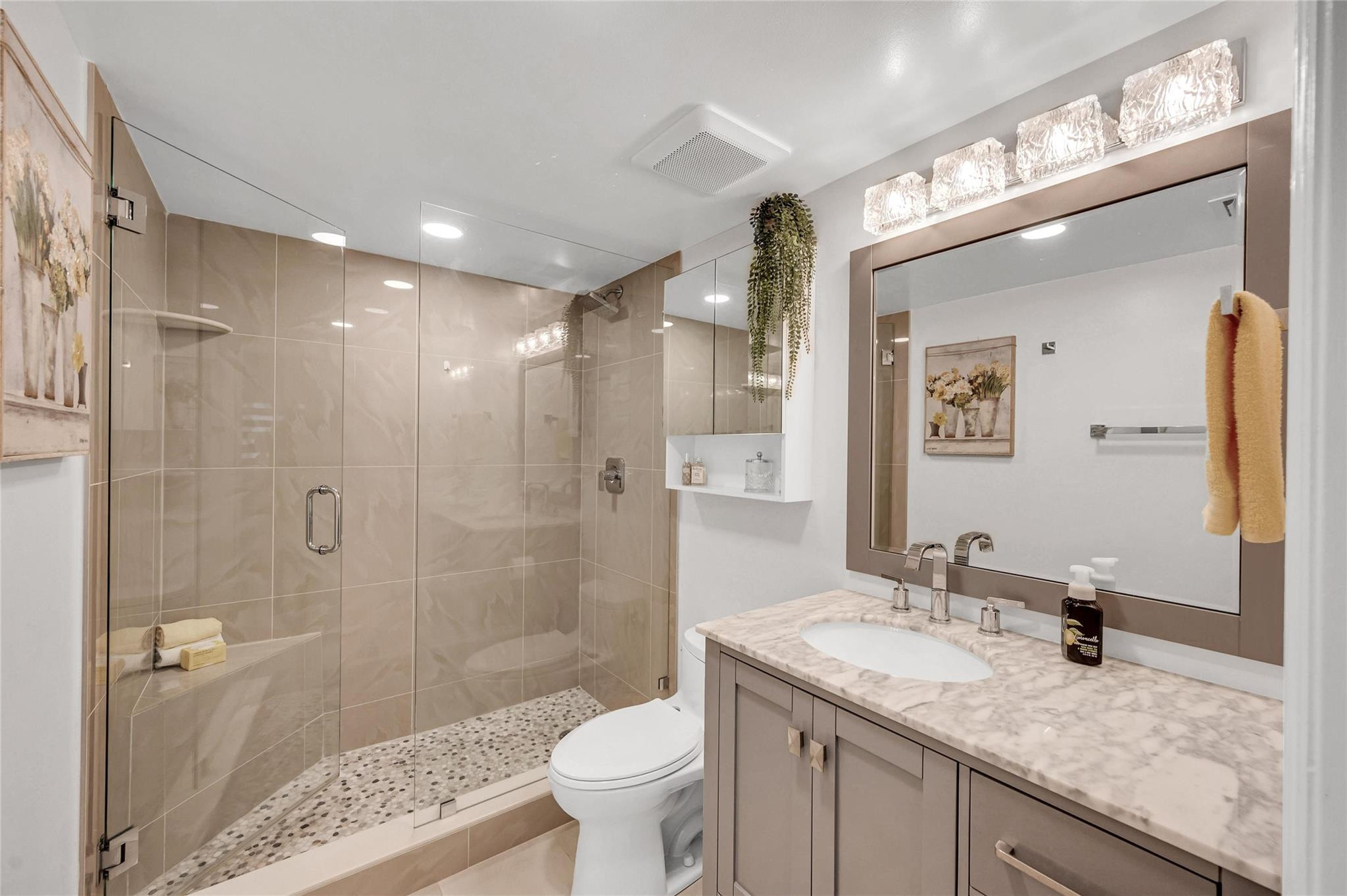 2039 SE 10th Ave Unit: 502