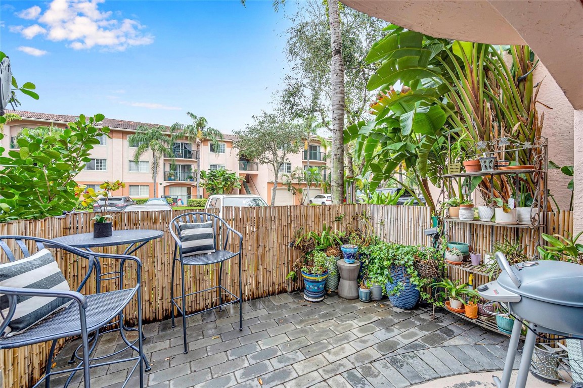 2039 SE 10th Ave Unit: 502