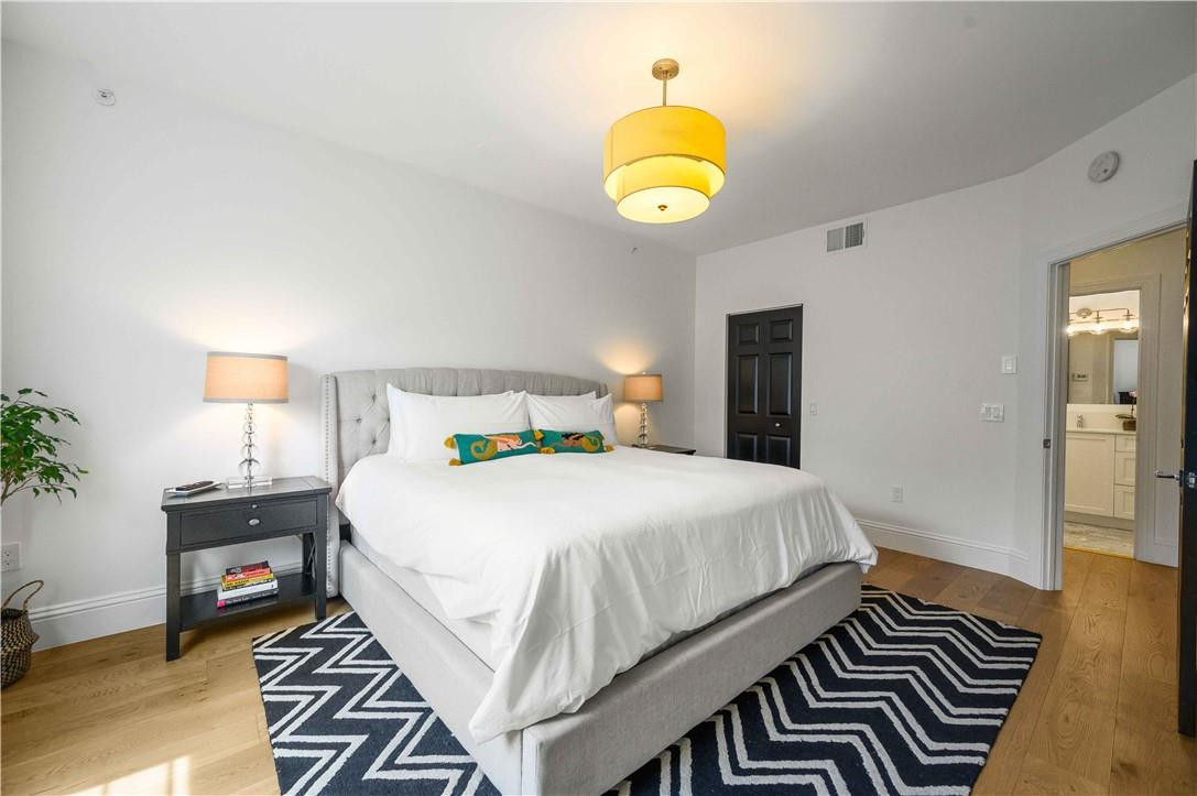 2107 SE 10th Ave Unit: 817