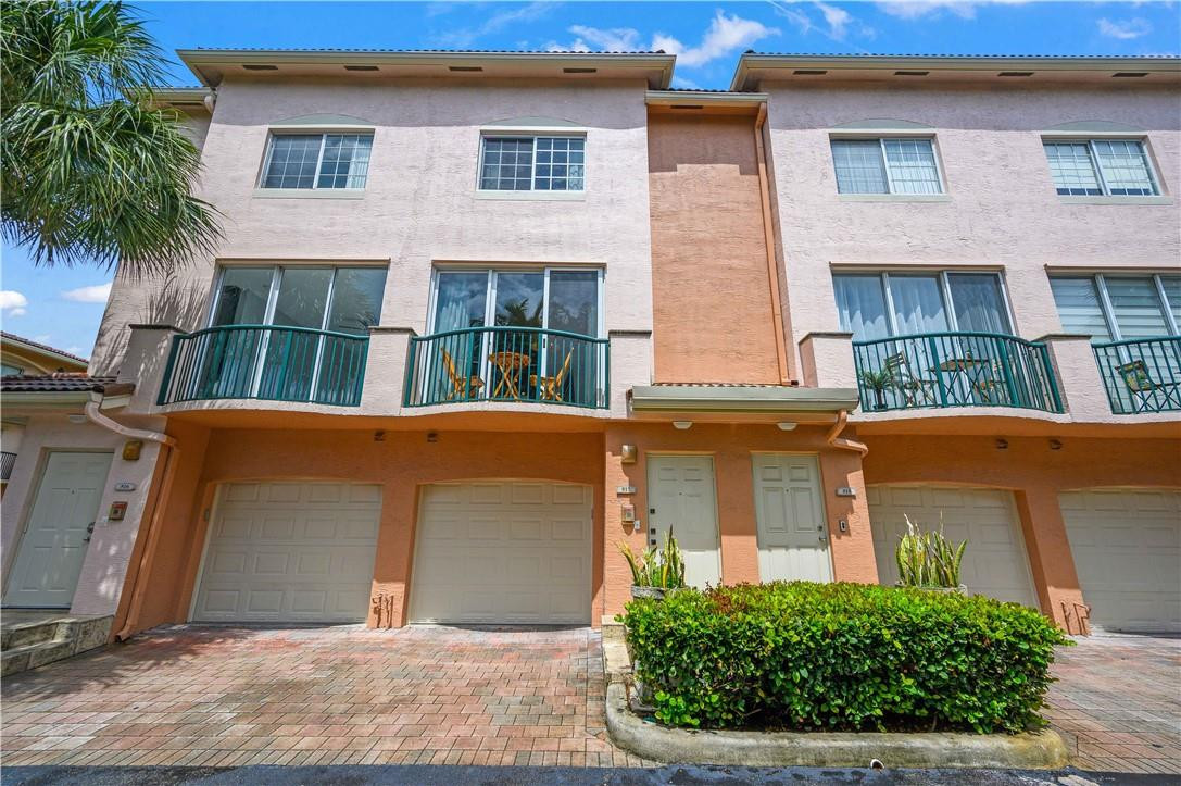 2107 SE 10th Ave Unit: 817