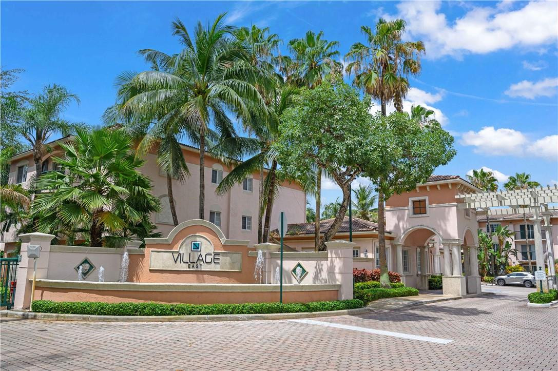 2107 SE 10th Ave Unit: 817