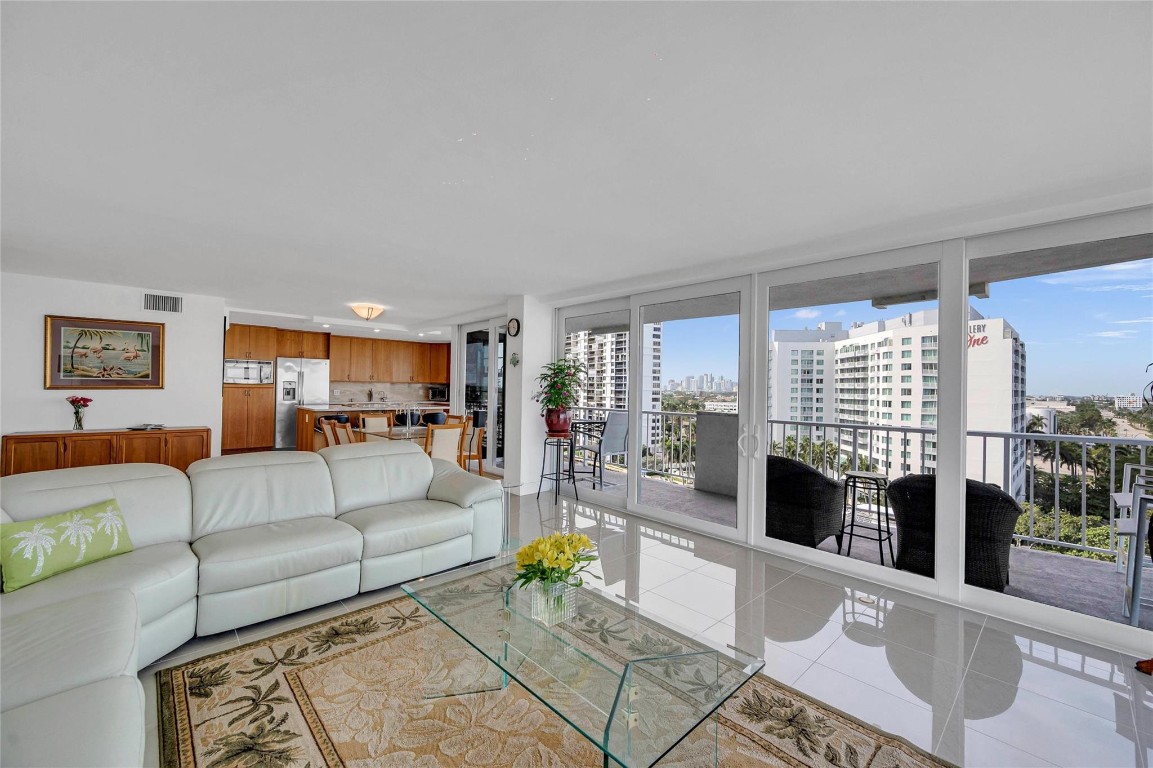 2800 E Sunrise Blvd Unit: 11F