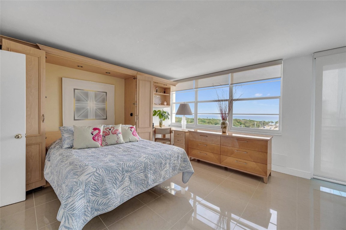 2800 E Sunrise Blvd Unit: 11F