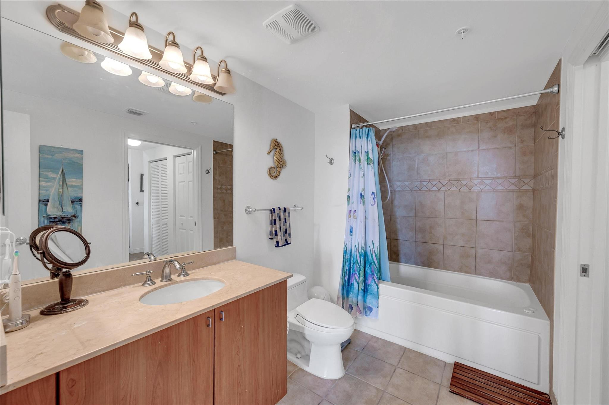 888 S Douglas Rd 906