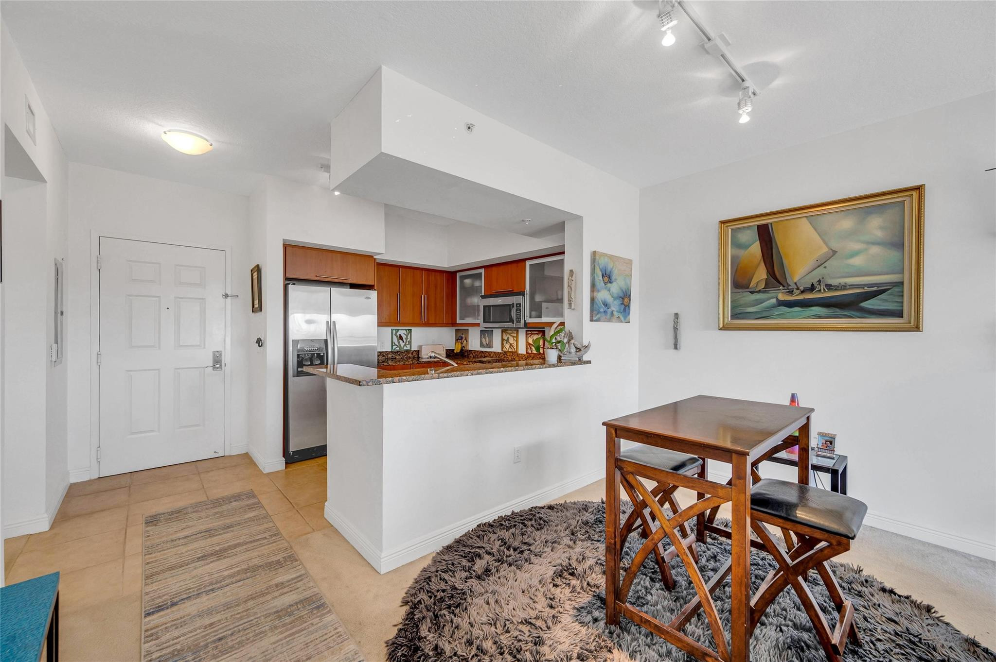 888 S Douglas Rd 906