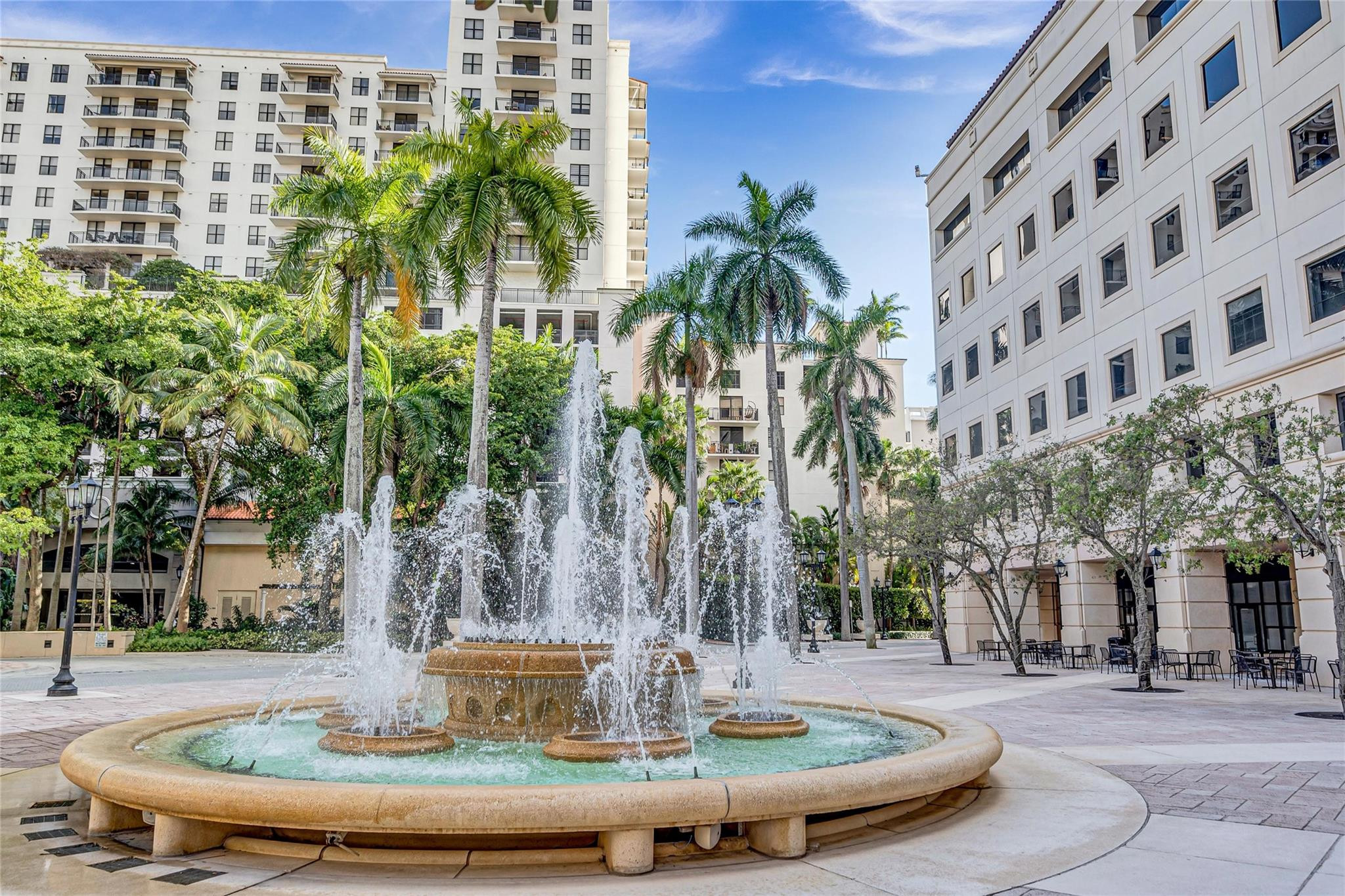 888 S Douglas Rd 906