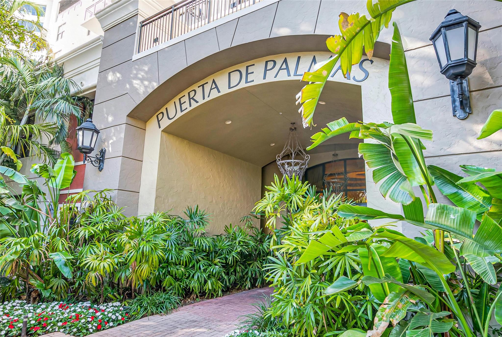 888 S Douglas Rd 906