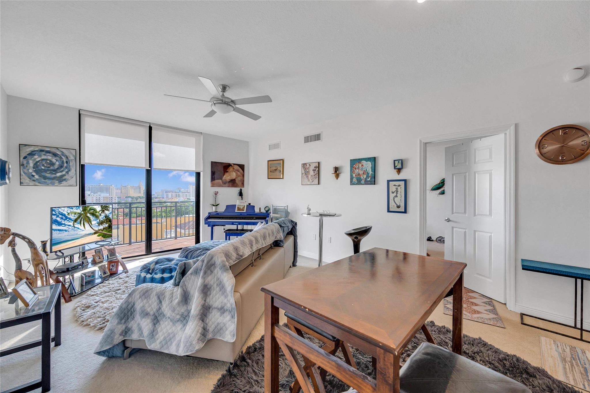 888 S Douglas Rd 906